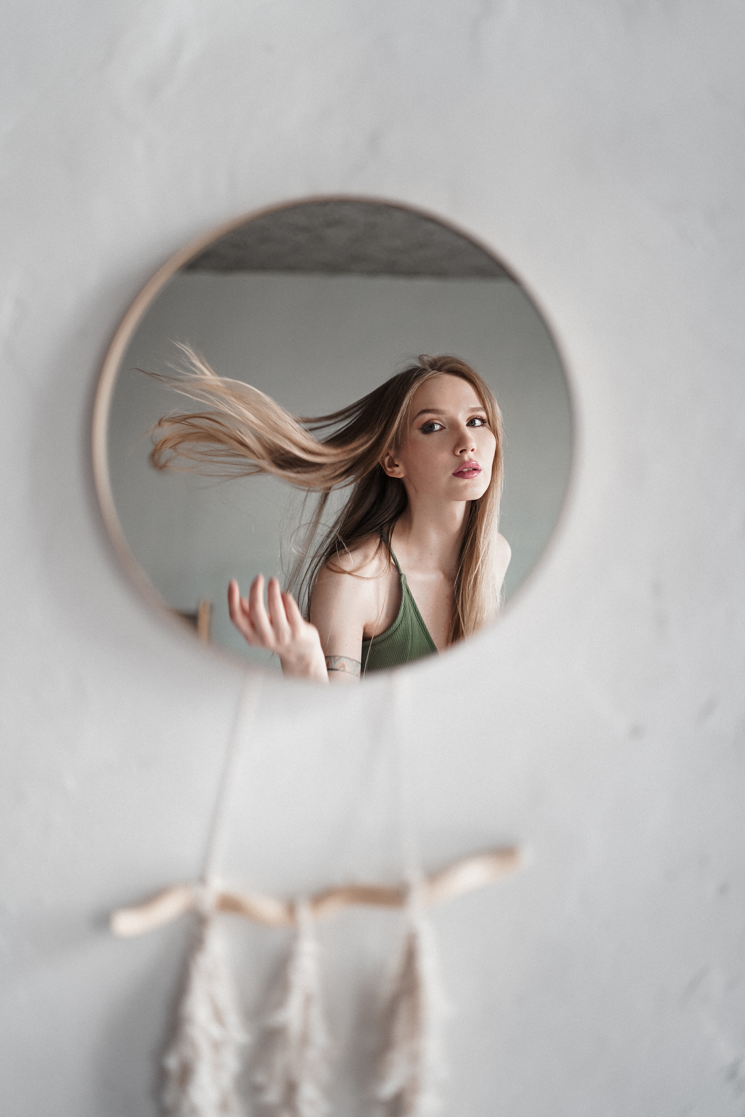 Студия лазерной эпиляции и шугаринга Siluet. VISUAL ARTIST · KRONGAUZ ANASTASIA