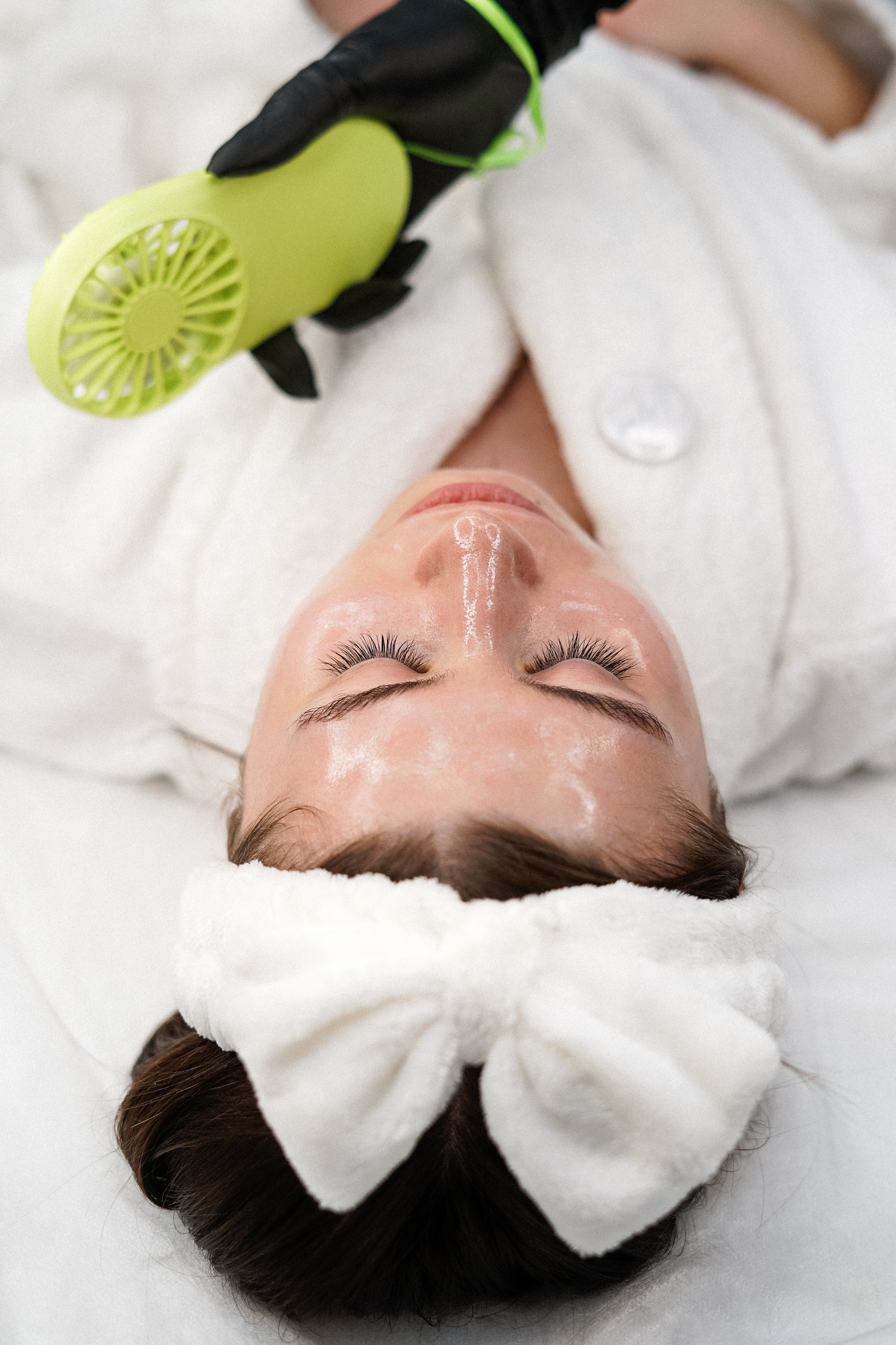 Косметология Vesna. VISUAL ARTIST · KRONGAUZ ANASTASIA