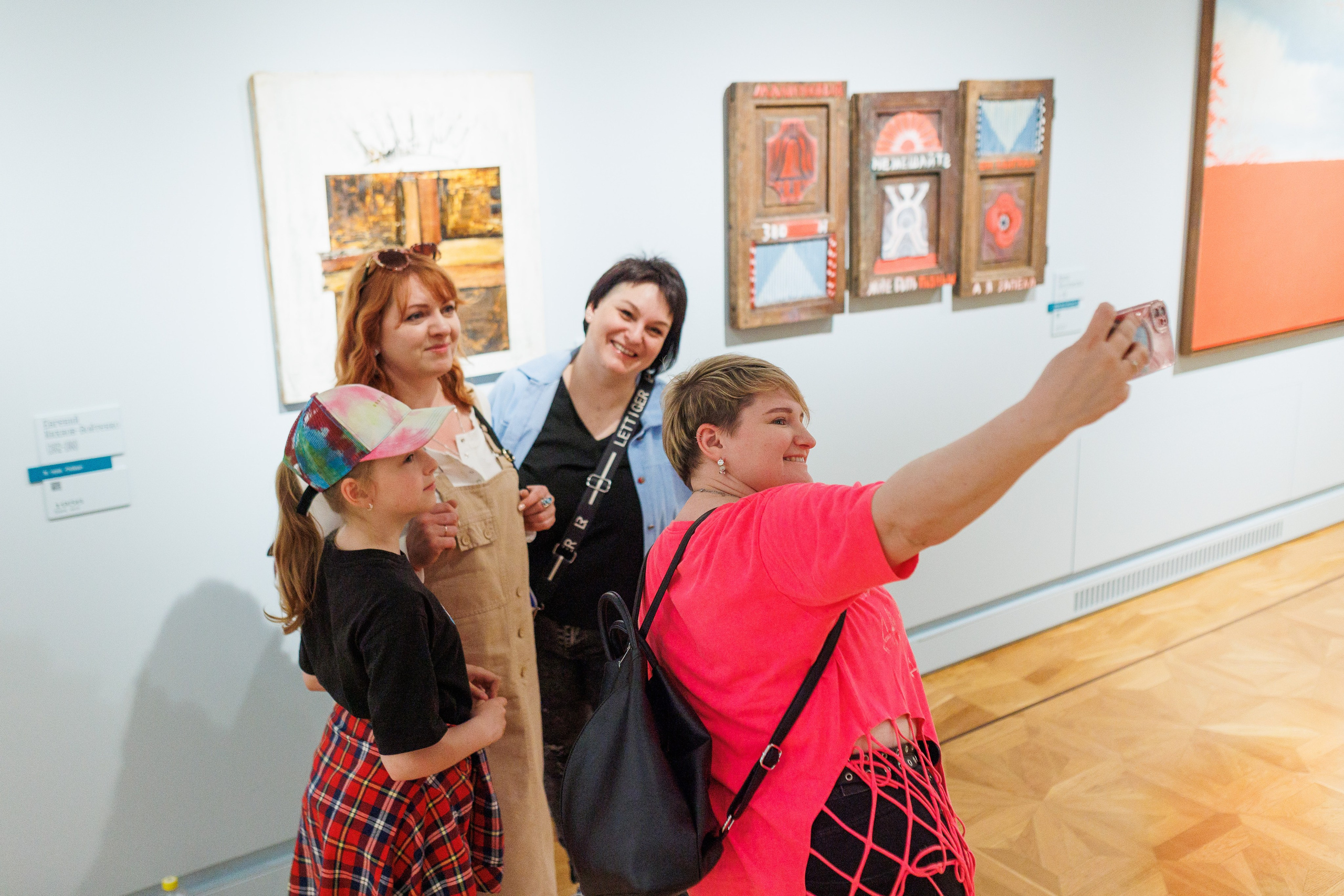 Арт медиация «Путевые заметки. Перекресток». Фотограф городских и семейных событий Артем Карпухин