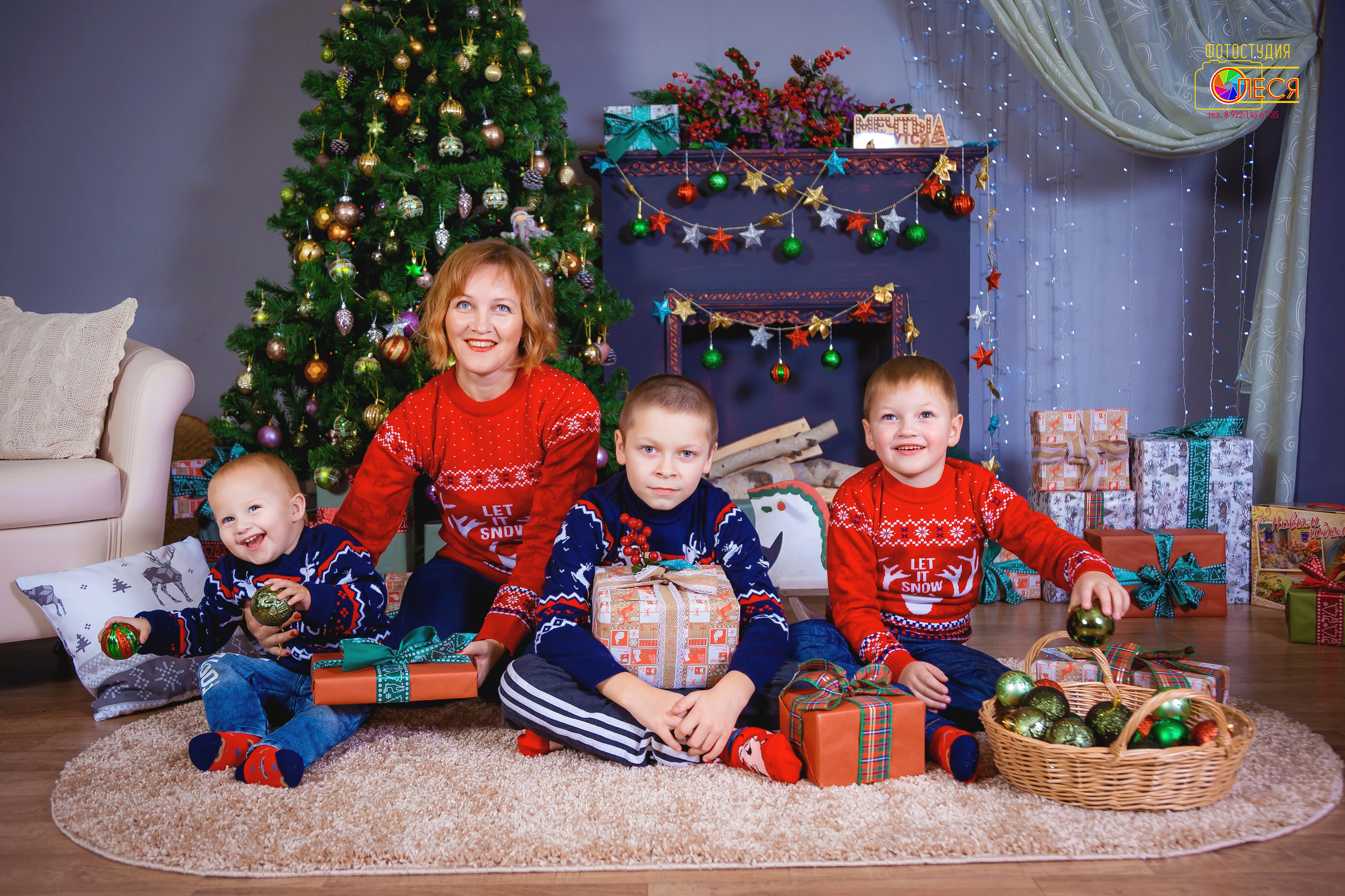 © Фотостудия "Олеся". Все права защищены. "Любое использование или копирование материалов или элементов дизайна сайта допускается только с разрешения правообладателя и со ссылкой на источник".