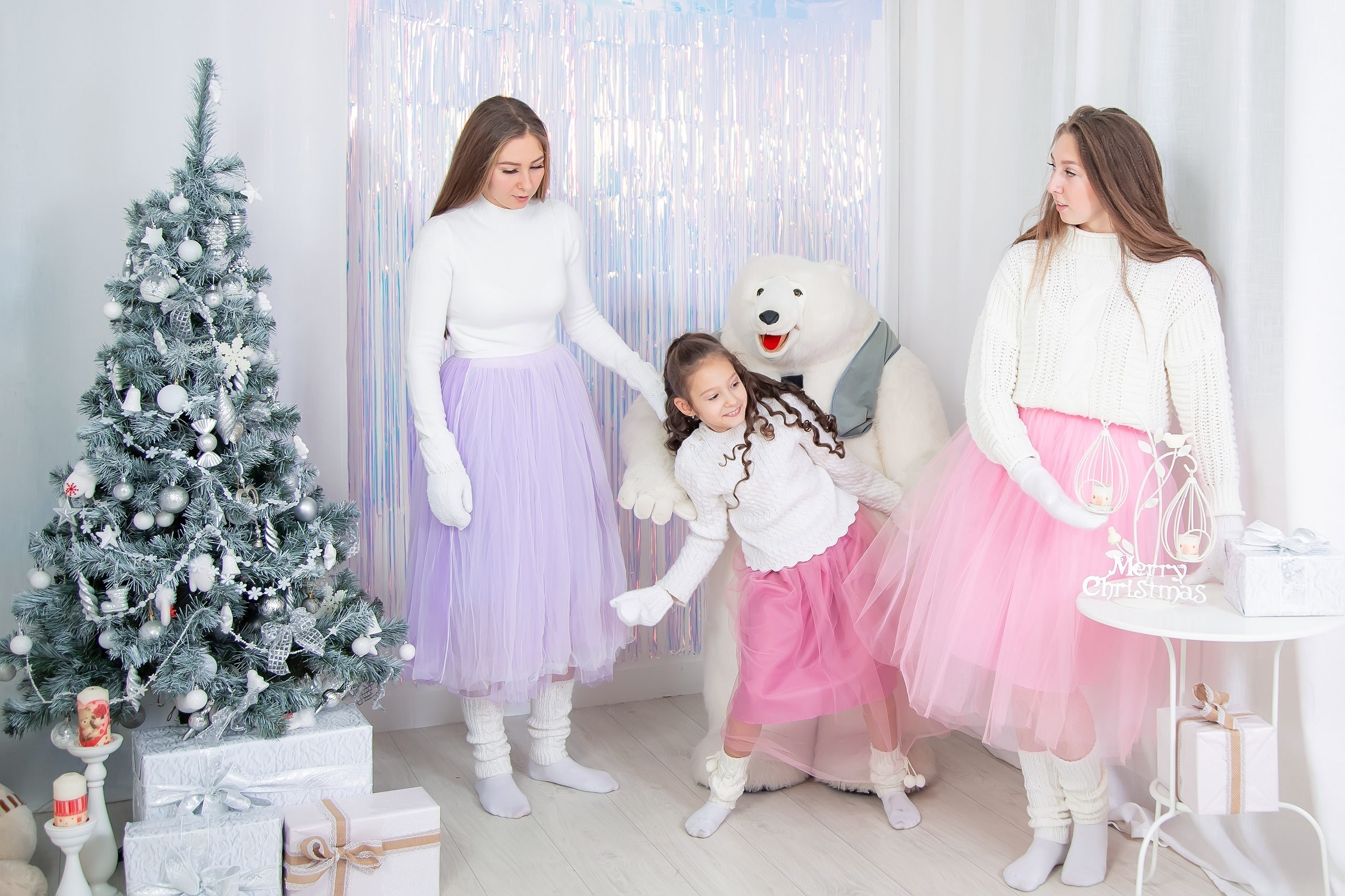 © Фотостудия "Олеся". Все права защищены. "Любое использование или копирование материалов или элементов дизайна сайта допускается только с разрешения правообладателя и со ссылкой на источник".