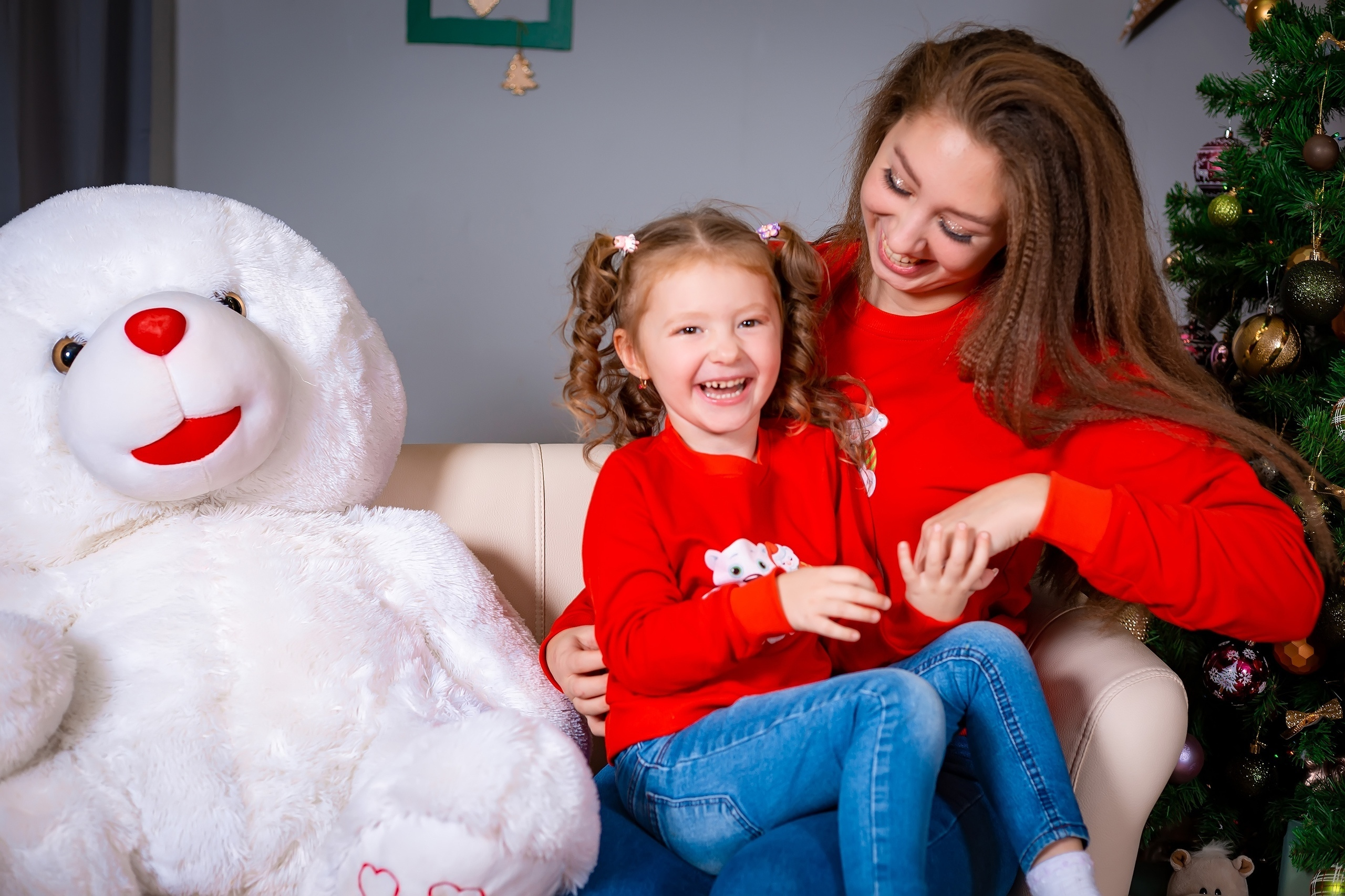 © Фотостудия "Олеся". Все права защищены. "Любое использование или копирование материалов или элементов дизайна сайта допускается только с разрешения правообладателя и со ссылкой на источник".
