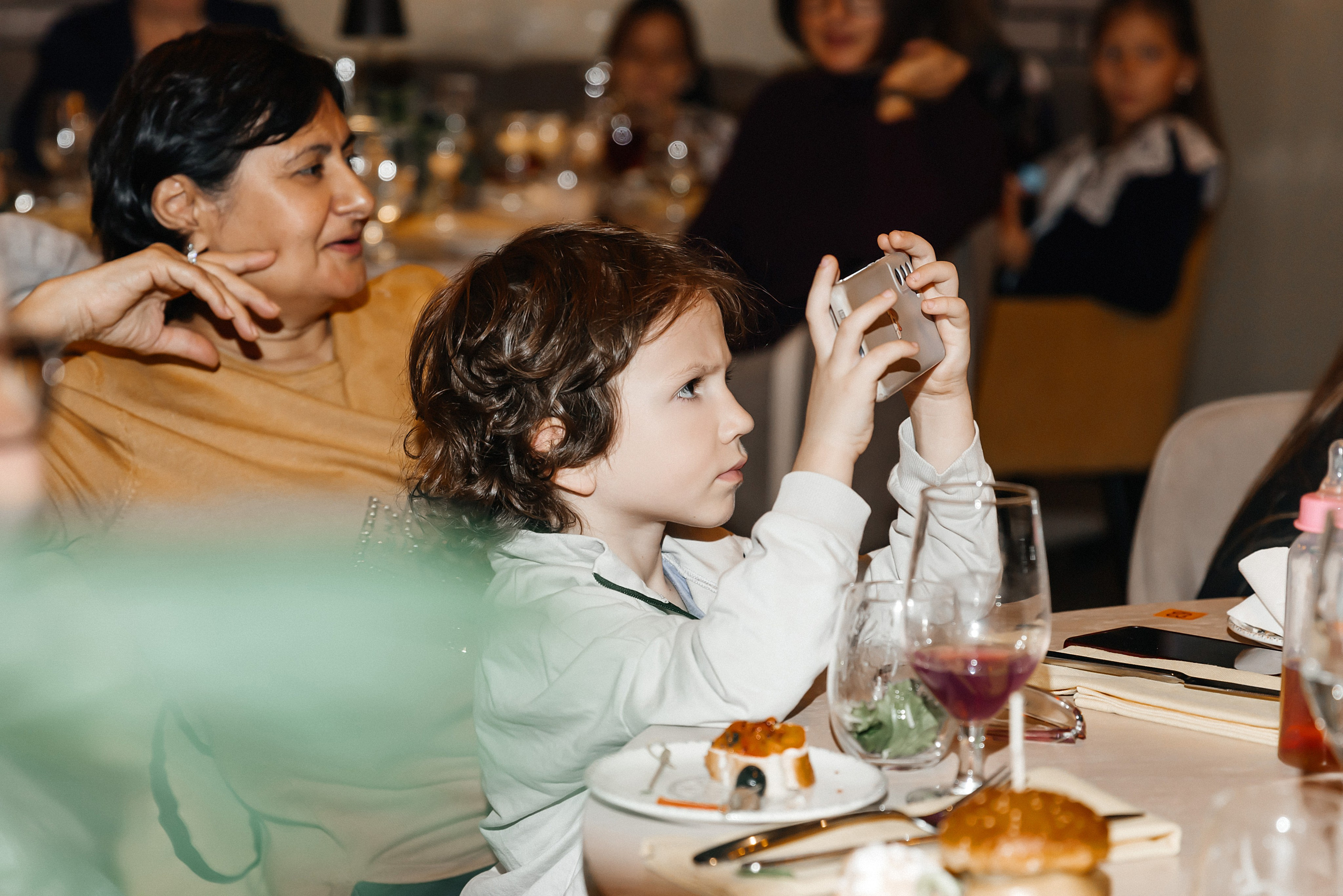 Творческий вечер «Юные таланты» в ресторане Геогранди. Фотограф и Видеограф в Краснодаре Юлия Солодченко