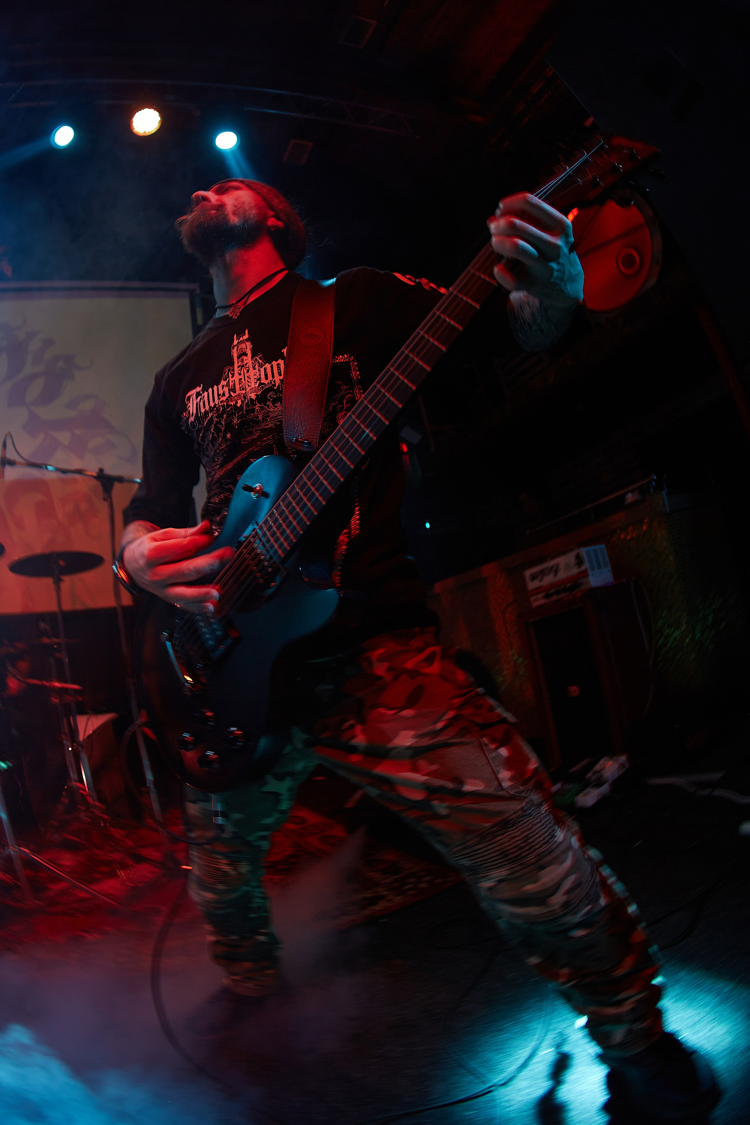 2023-11-03. Abysslooker