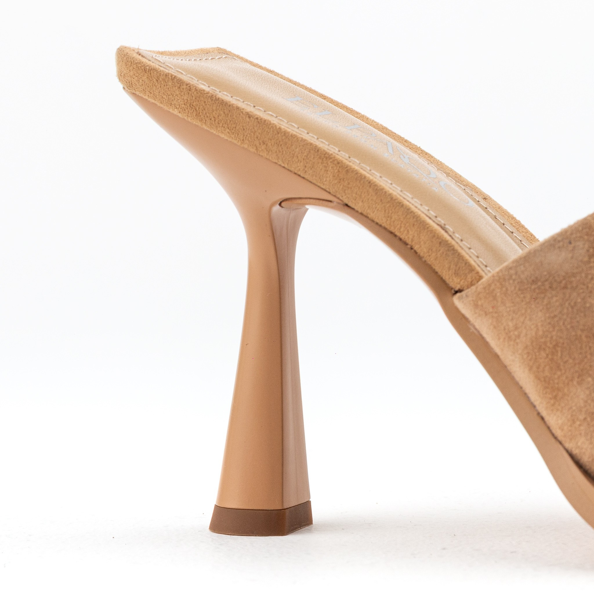 Обувь. Александр Стряпунин — предметный фотограф в Улан-Удэ