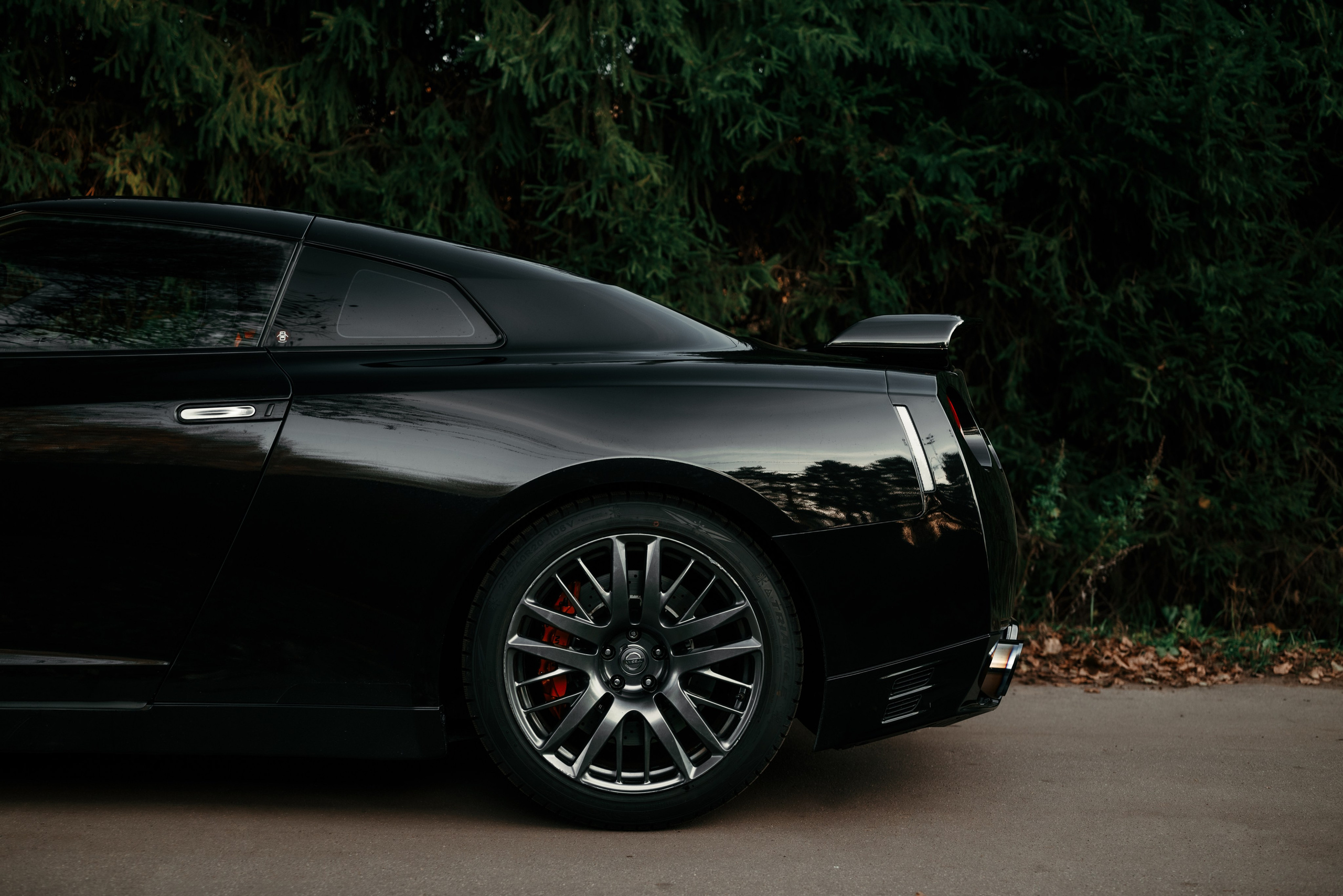 Nissan GT-R35 autumn vibe. DeLorein