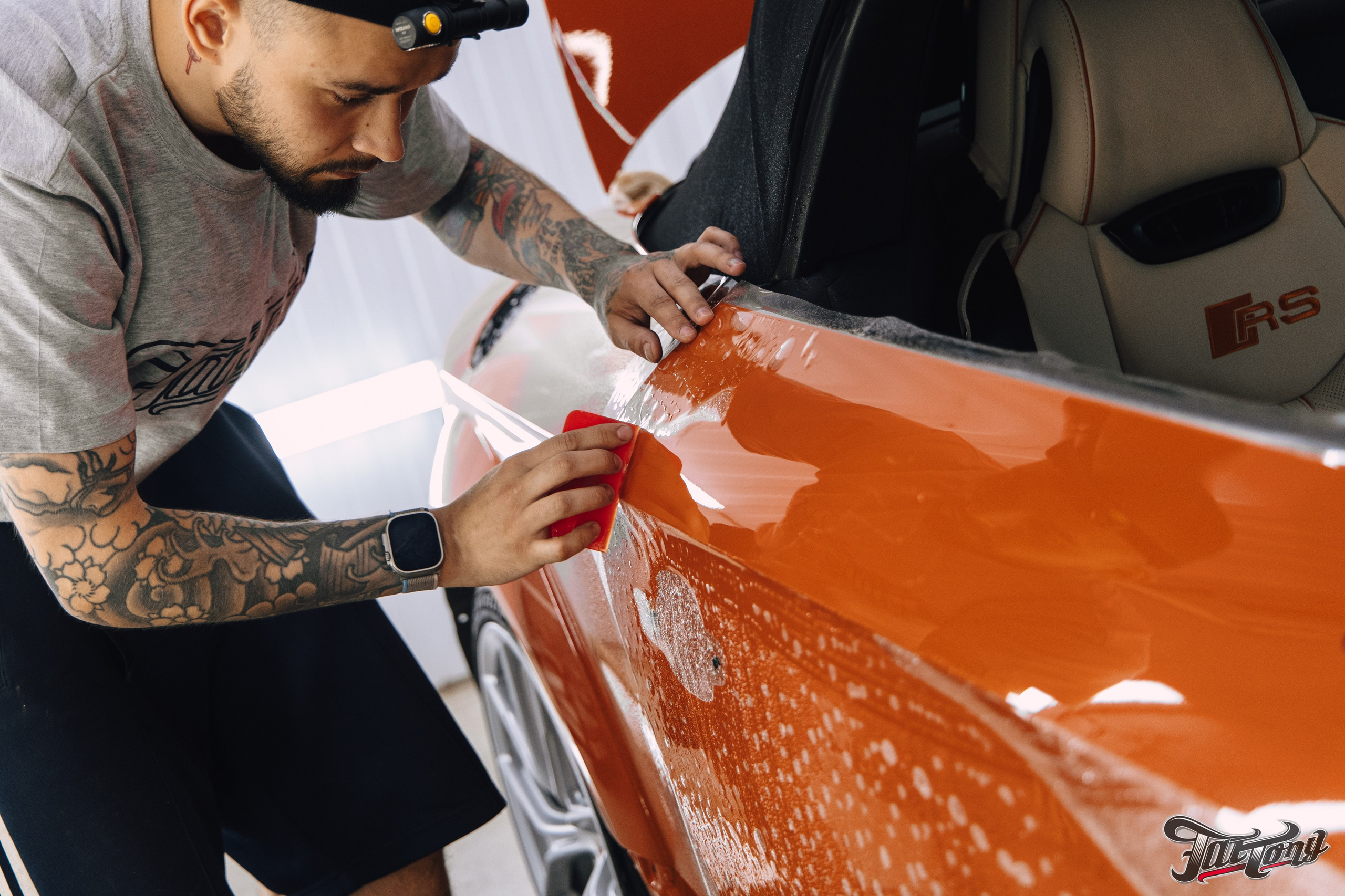Audi TT мойка подвески, подкапотки и оклейка в прозрачный полиуретан. DeLorein