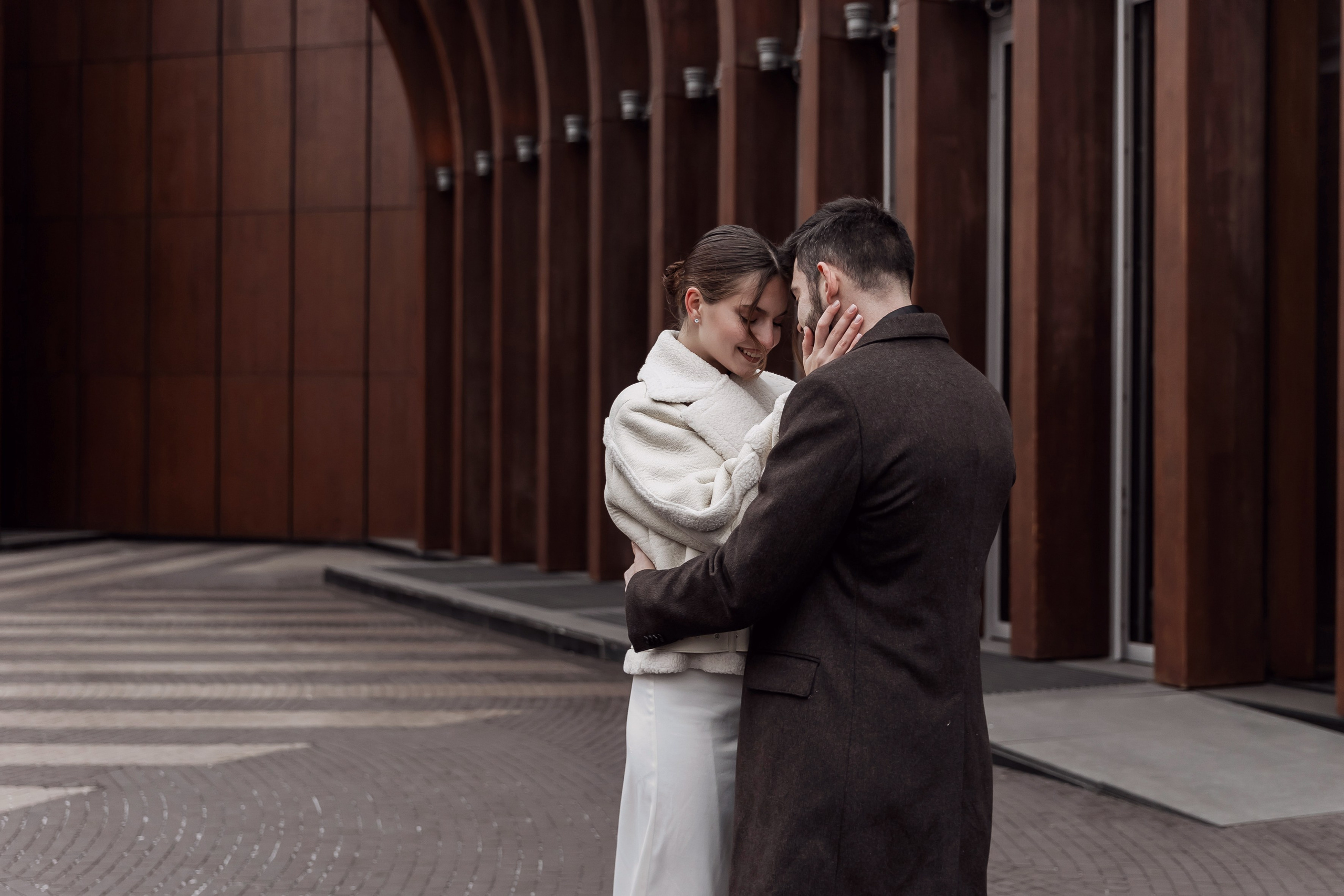 Свадебная фотосессия перед росписью в ЗАГСе. Студийная съемка жениха и невесты. Анастасия Чиркова, Фотограф Москва