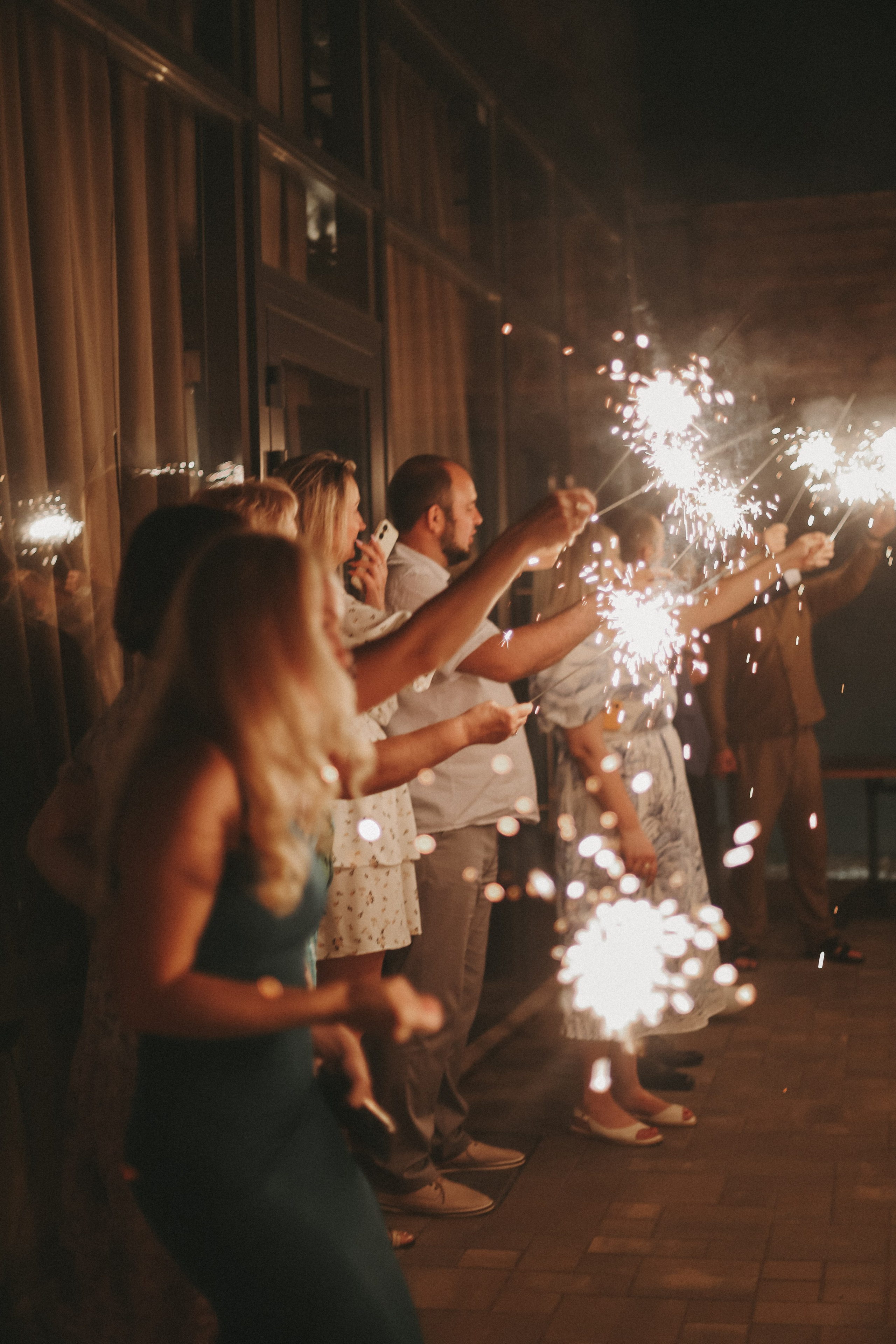 «А покажите съемку банкета)». Главная