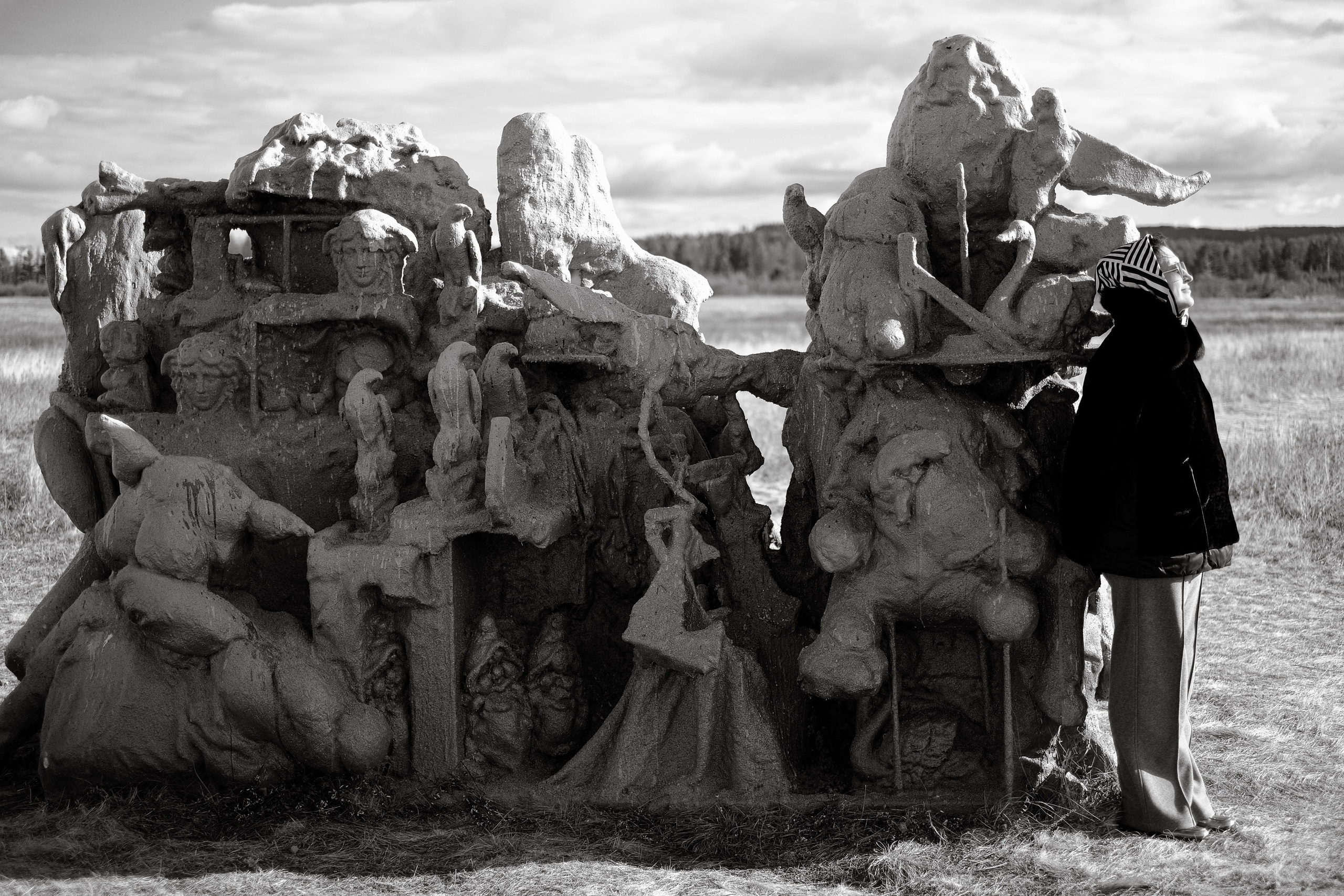 Фотосессия в ленд-арт парке Тужи. Портретный фотограф в Чите Анна Камратова. Помогу Вам создать историю, в которой Вы — главный герой!