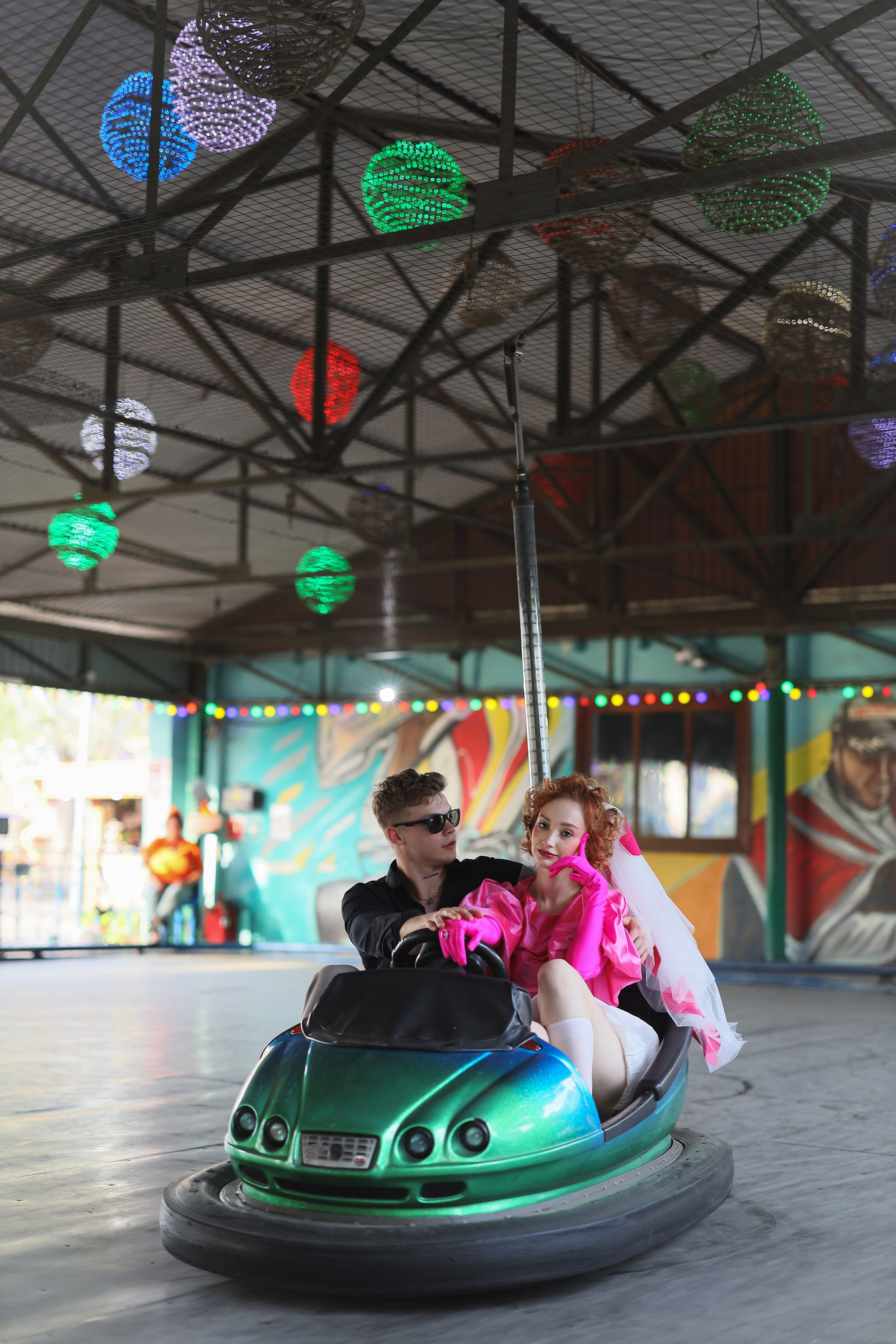 Свадебная фотосессия в парке аттракционов. Свадебный и семейный фотограф в Абхазии Жанна Соснина