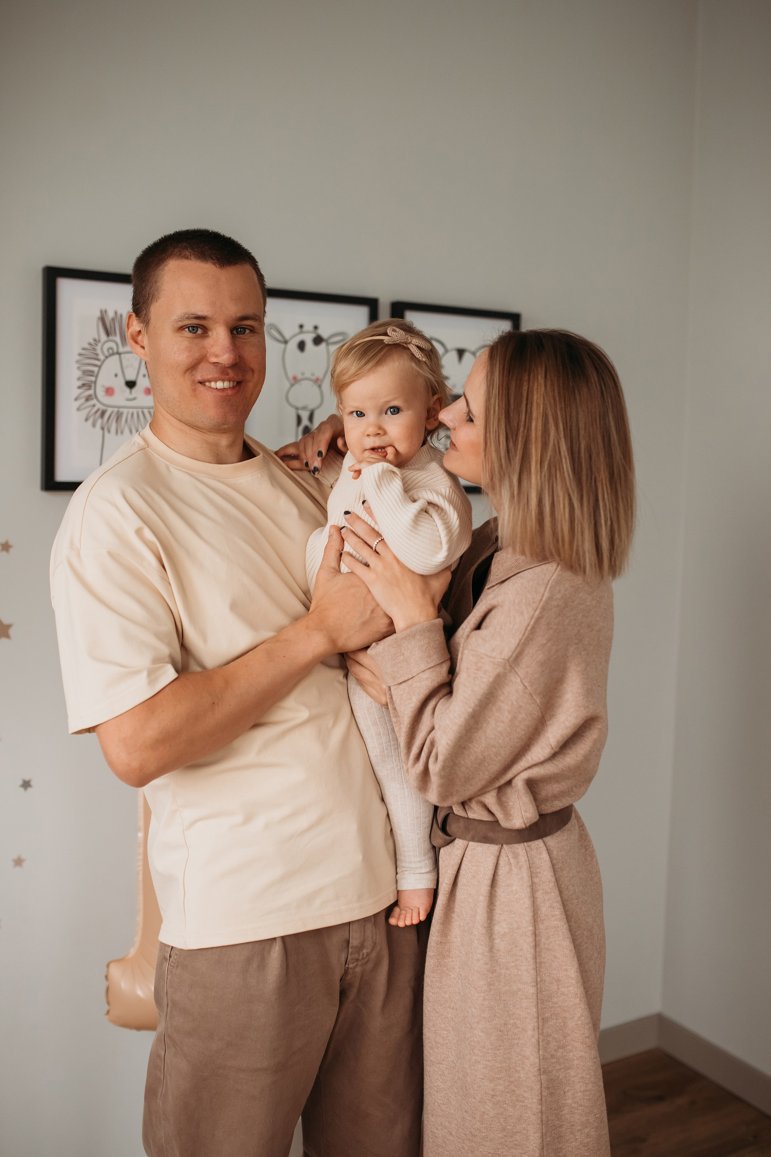 Ксюша (домашняя история). Семейный и детский фотограф Минск, Беларусь