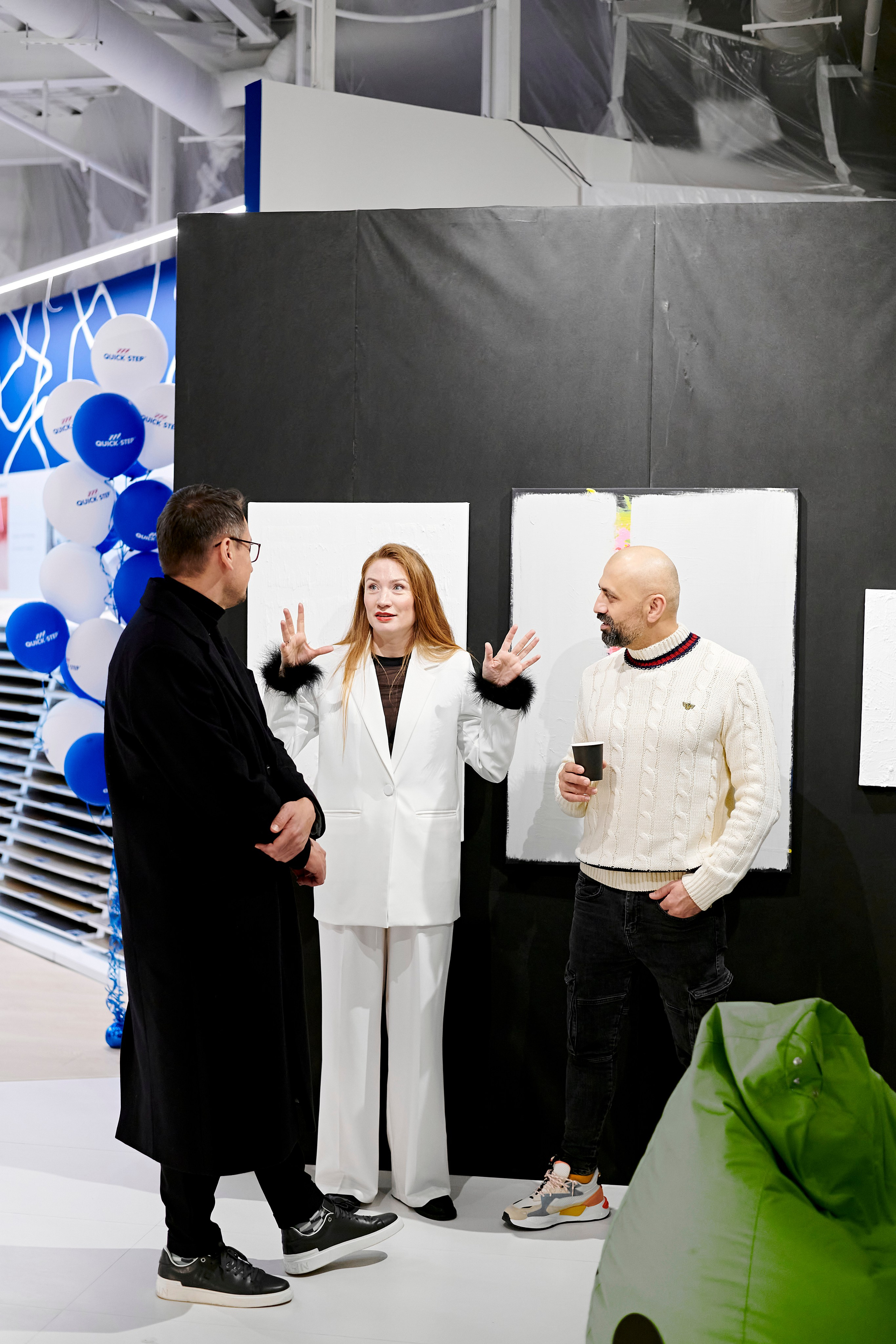 The Holst. Выставка Юлии Остапенко. Фотограф Постольник Дарья