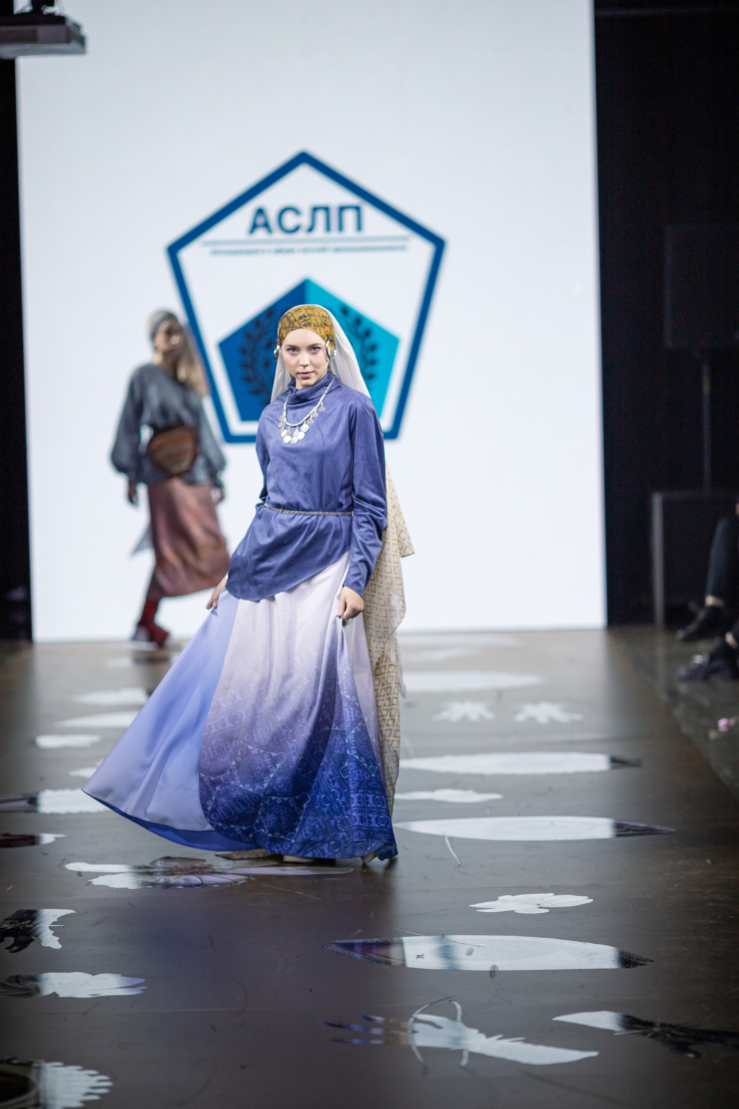 Подиум Показа | Volga Fashion Week. Фотограф брендов и бизнеса в Москве Алексей Сентюрин