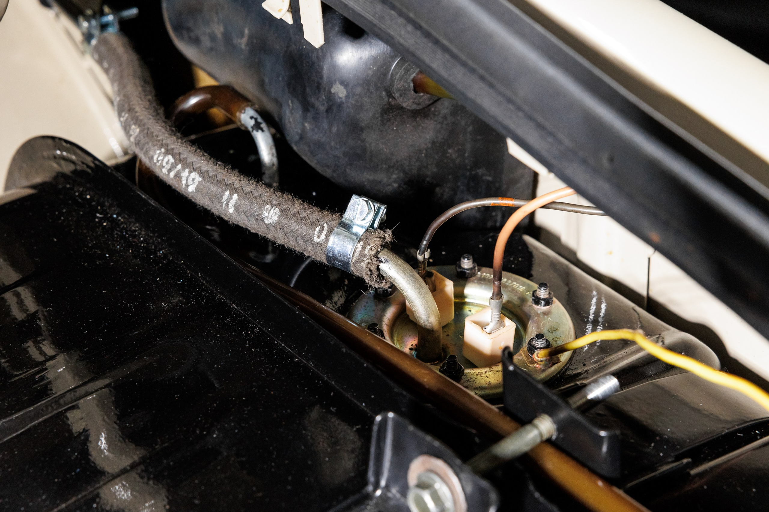 Автомобильная фотосъемка ВАЗ 2101 после реставрации в Бюро "Наследие"