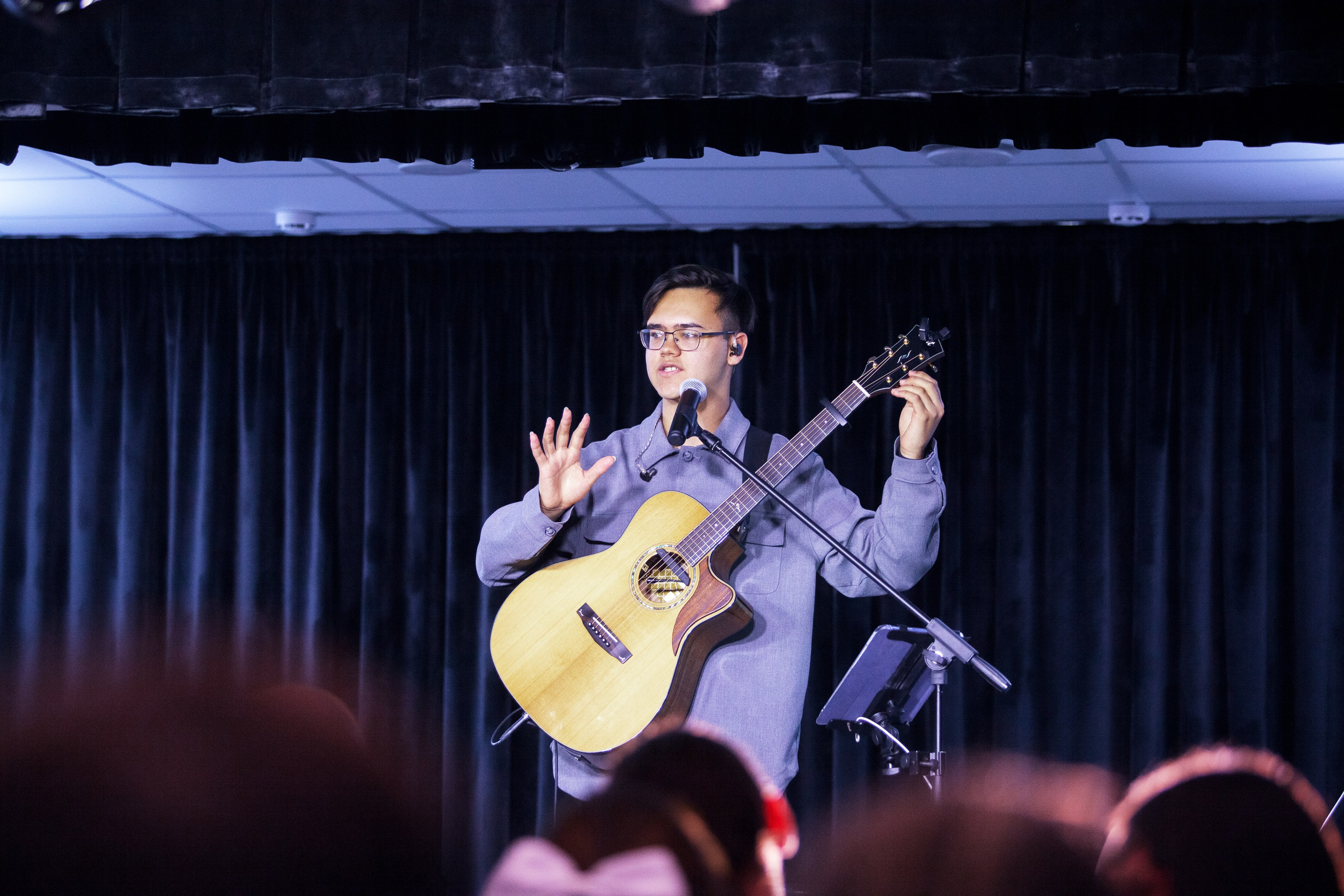 Дамир. Сольный концерт. Design Muginov