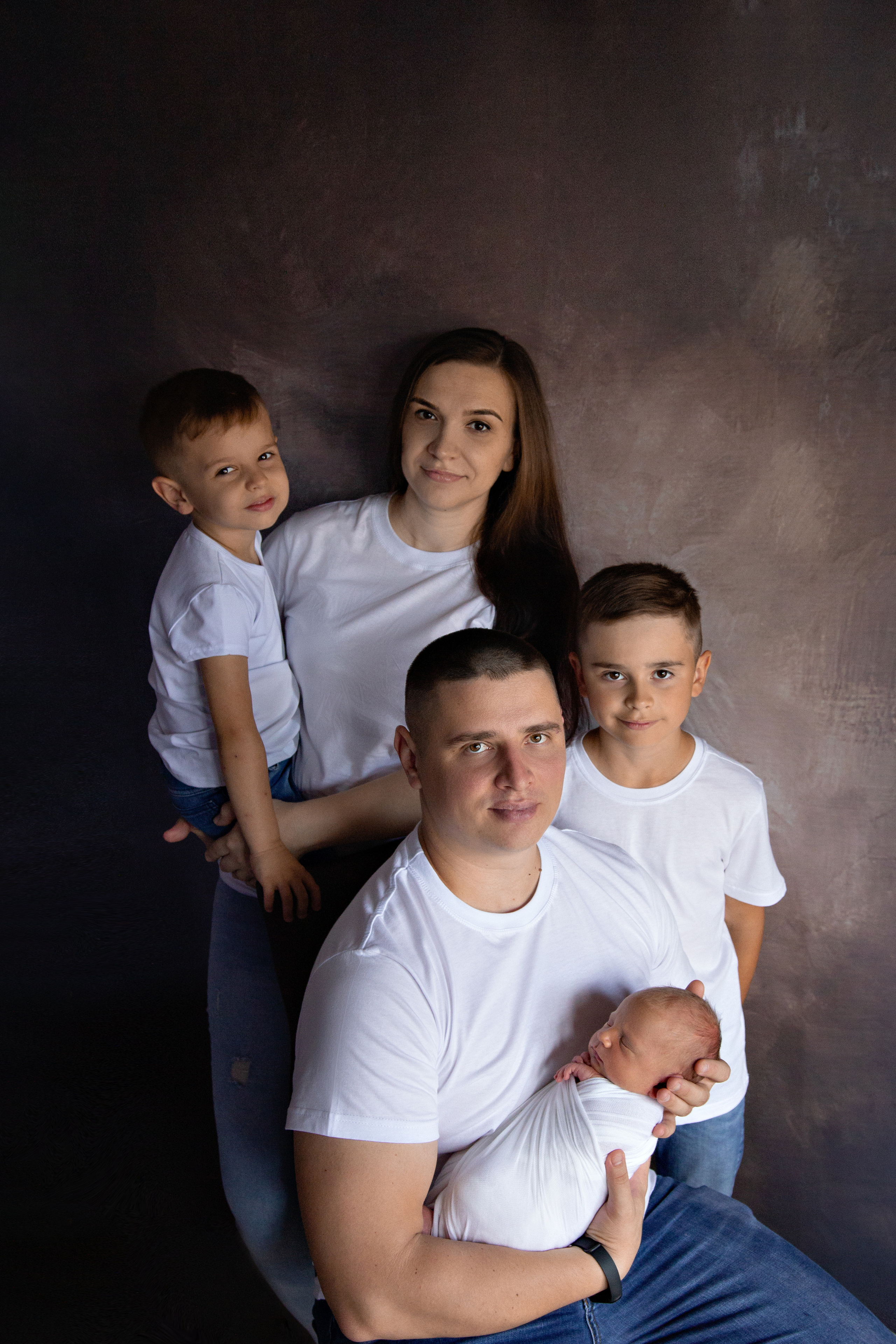 Максим, семейная фотосессия. Фотограф беременности и ньюборн в Ростове-на-Дону