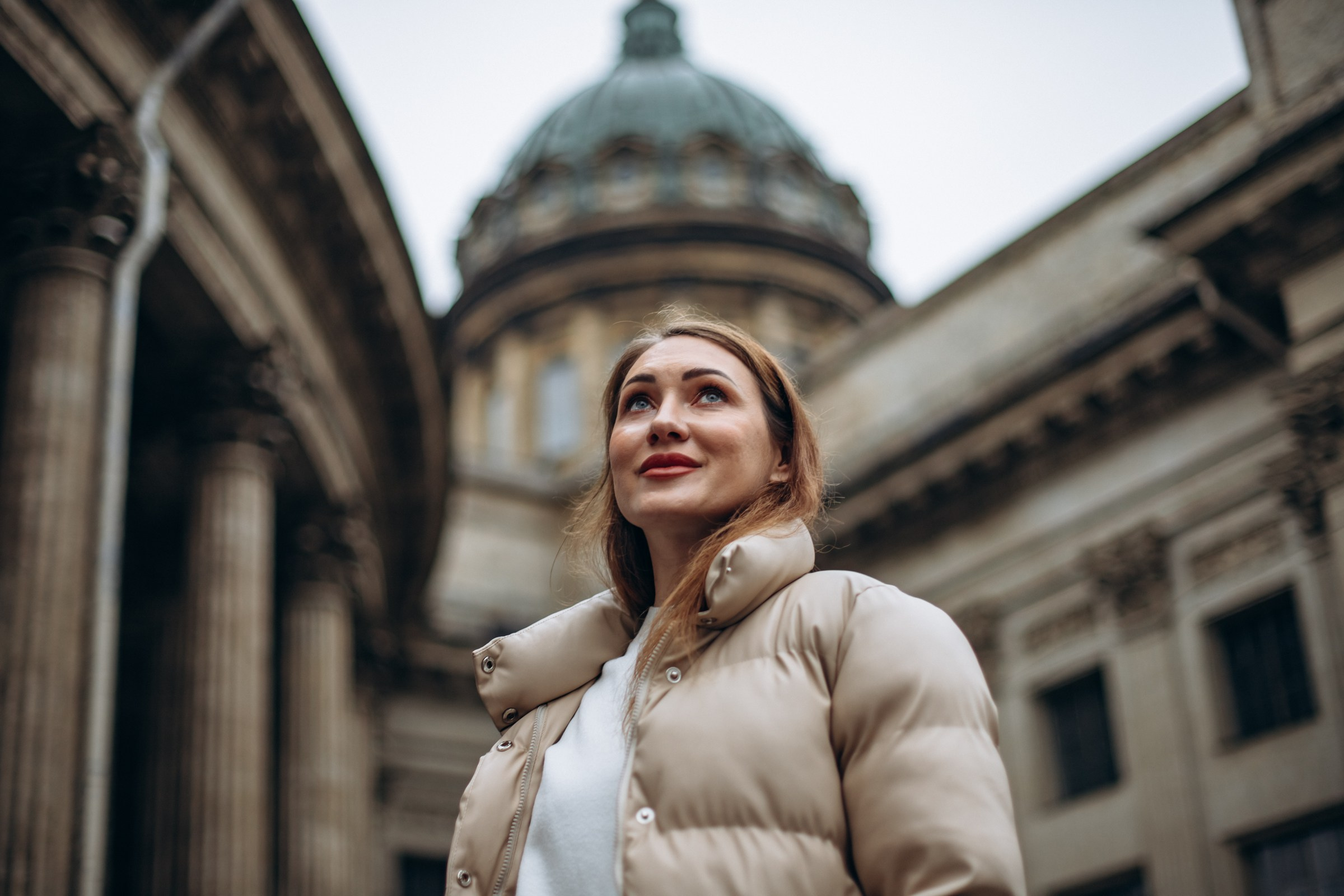 Оксана в ноябре. Фотопрогулка в Петербурге. Индивидуальный и семейный фотограф в Санкт-Петербурге