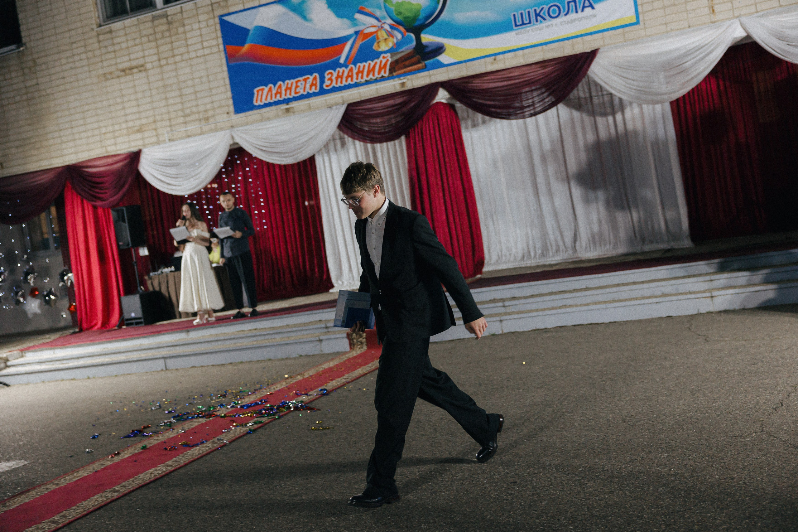 Вручение аттестатов. Свадебный фотограф Роман Еремеев