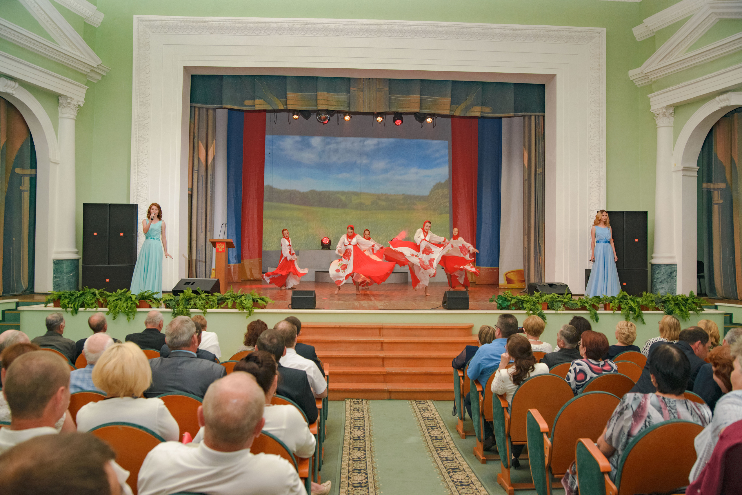 Репортаж к юбилею института