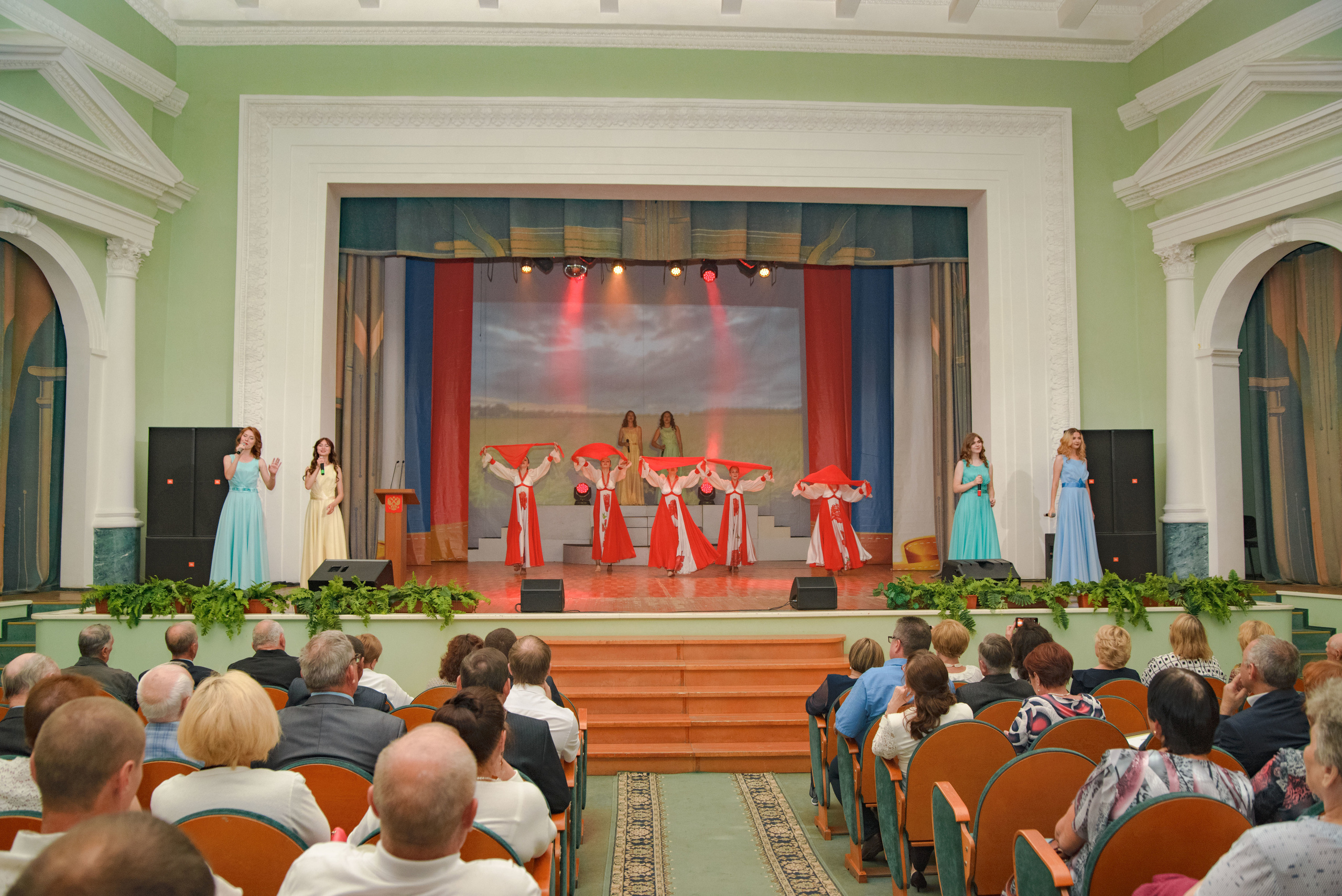 Репортаж к юбилею института