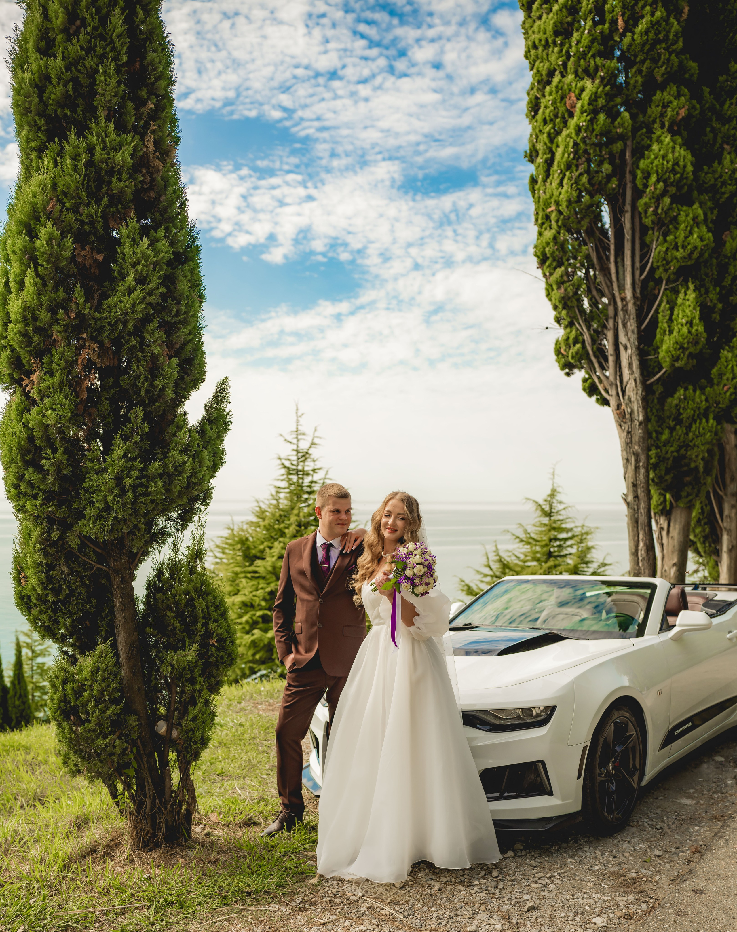 Свадебная фотосессия с кабриолетом