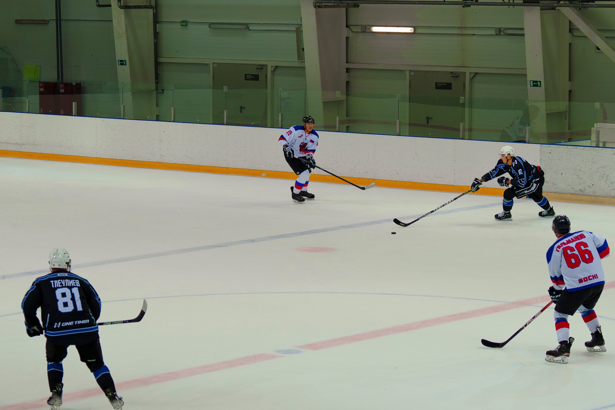 Фотосъемка хоккейных матчей в Сочи. Фотограф видеограф Геннадий Янбаев в Сочи, Краснодаре
