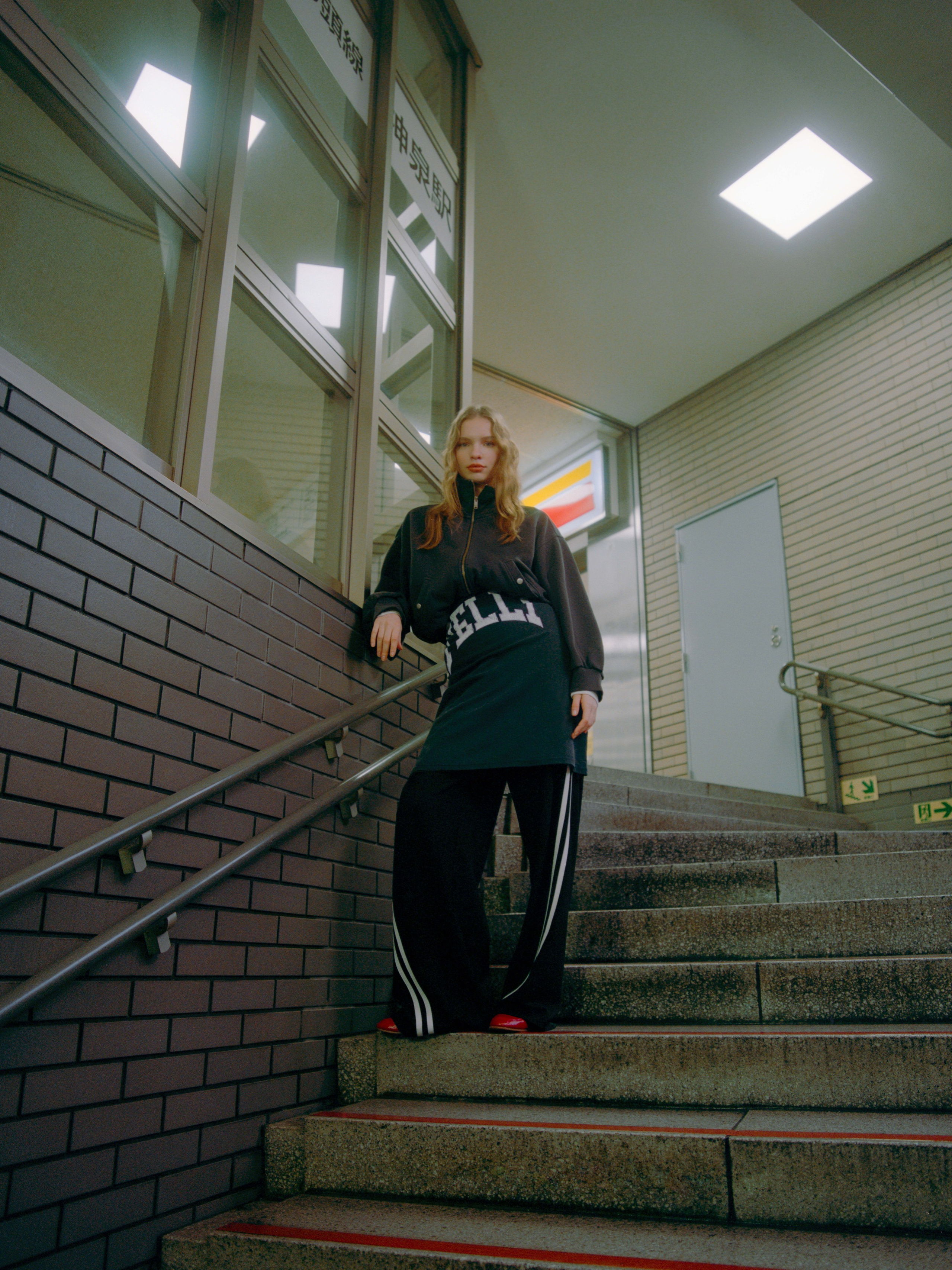 Ena Pelly AUSTRALIA. Retoucher