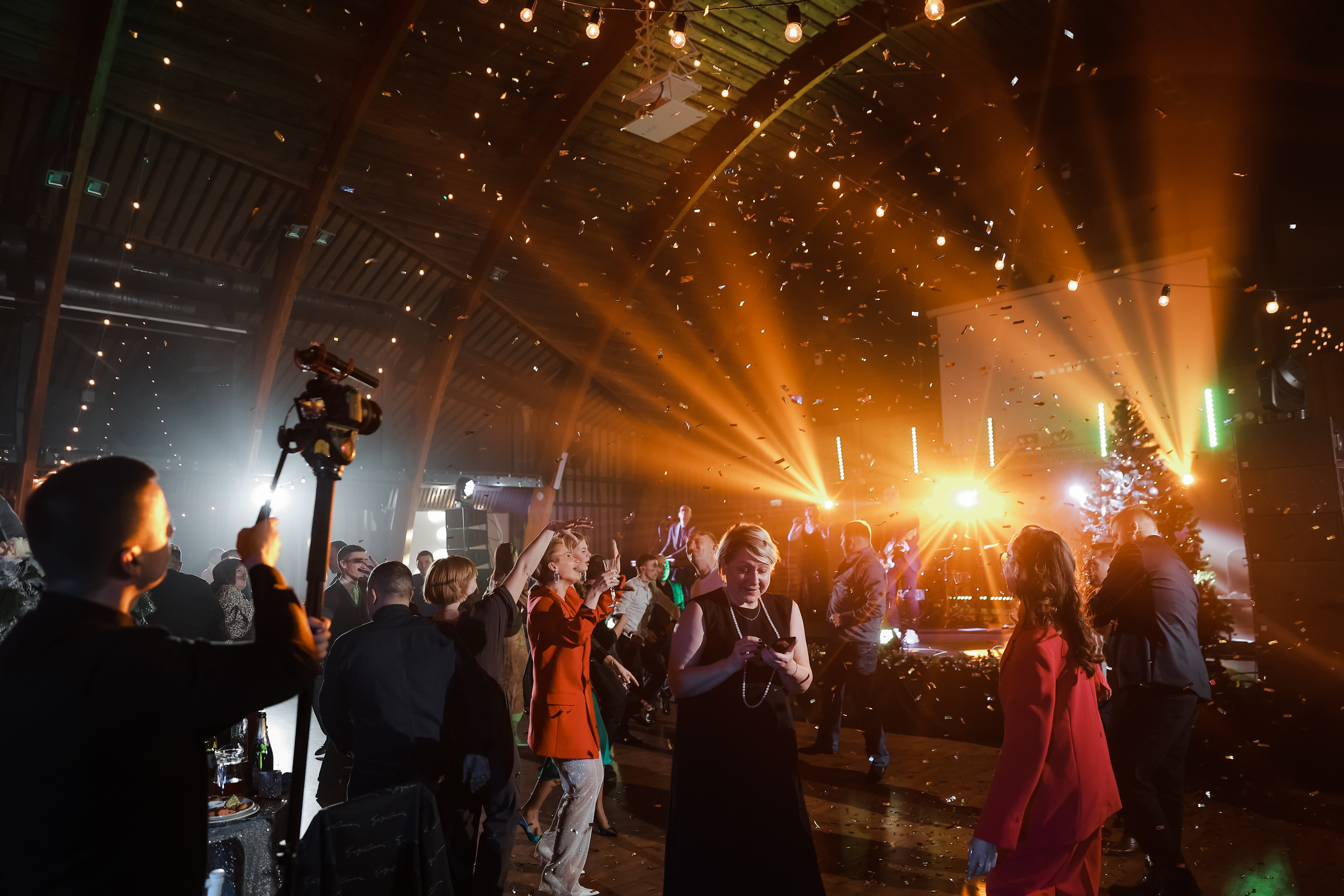 Корпоратив компании «ВторГазТруба» 24 декабря 2021 года. Ведущий на свадьбу, корпоратив и юбилей в Москве Сергей Рябинин