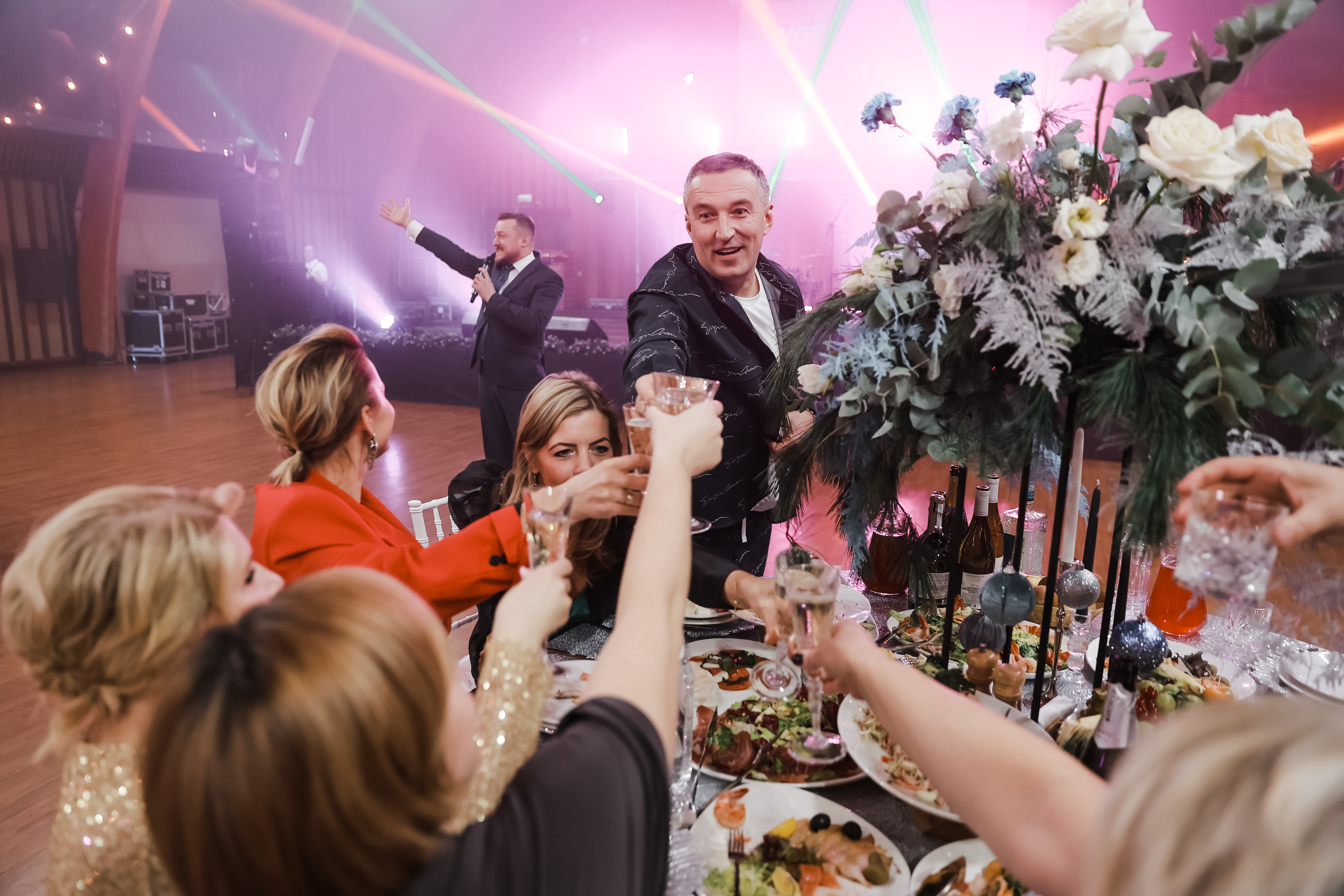 Корпоратив компании «ВторГазТруба» 24 декабря 2021 года. Ведущий на свадьбу, корпоратив и юбилей в Москве Сергей Рябинин