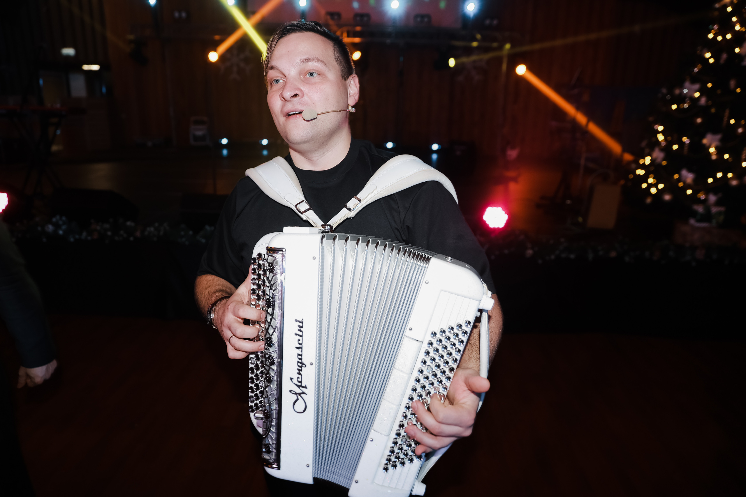 Корпоратив компании «ВторГазТруба» 24 декабря 2021 года. Ведущий на свадьбу, корпоратив и юбилей в Москве Сергей Рябинин