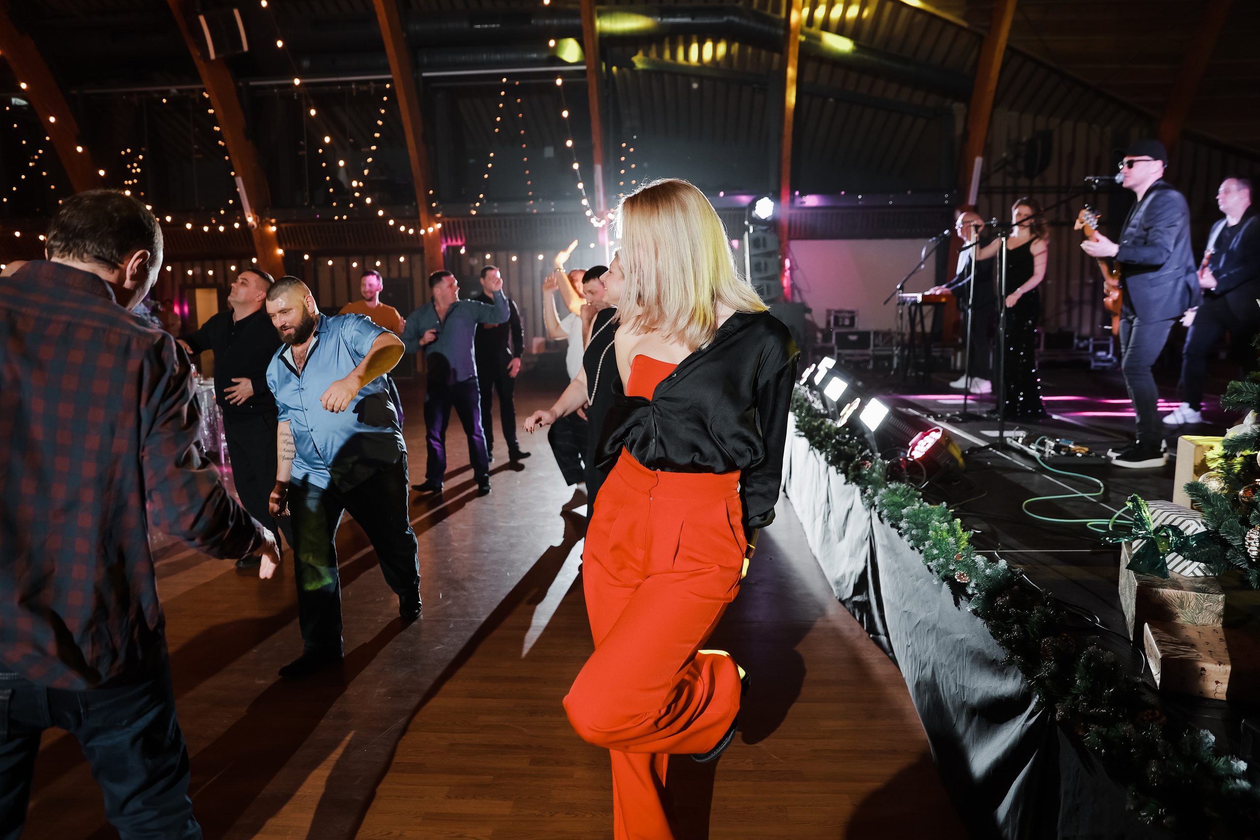 Корпоратив компании «ВторГазТруба» 24 декабря 2021 года. Ведущий на свадьбу, корпоратив и юбилей в Москве Сергей Рябинин