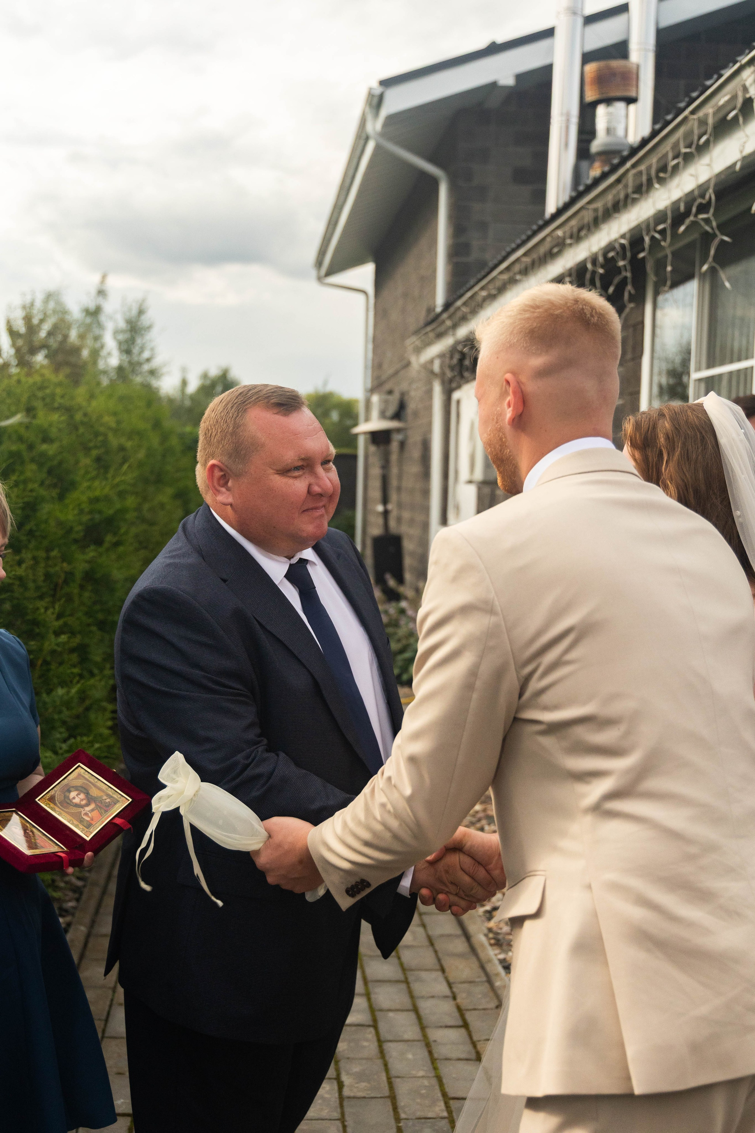 Свадебная фотосессия свадебный фотограф Татьяна Марсуверских свадебная фотопрогулка Москва Жуковский. Фотограф для маркетплейсов, фотоуслуги в Жуковском Татьяна Марсуверских