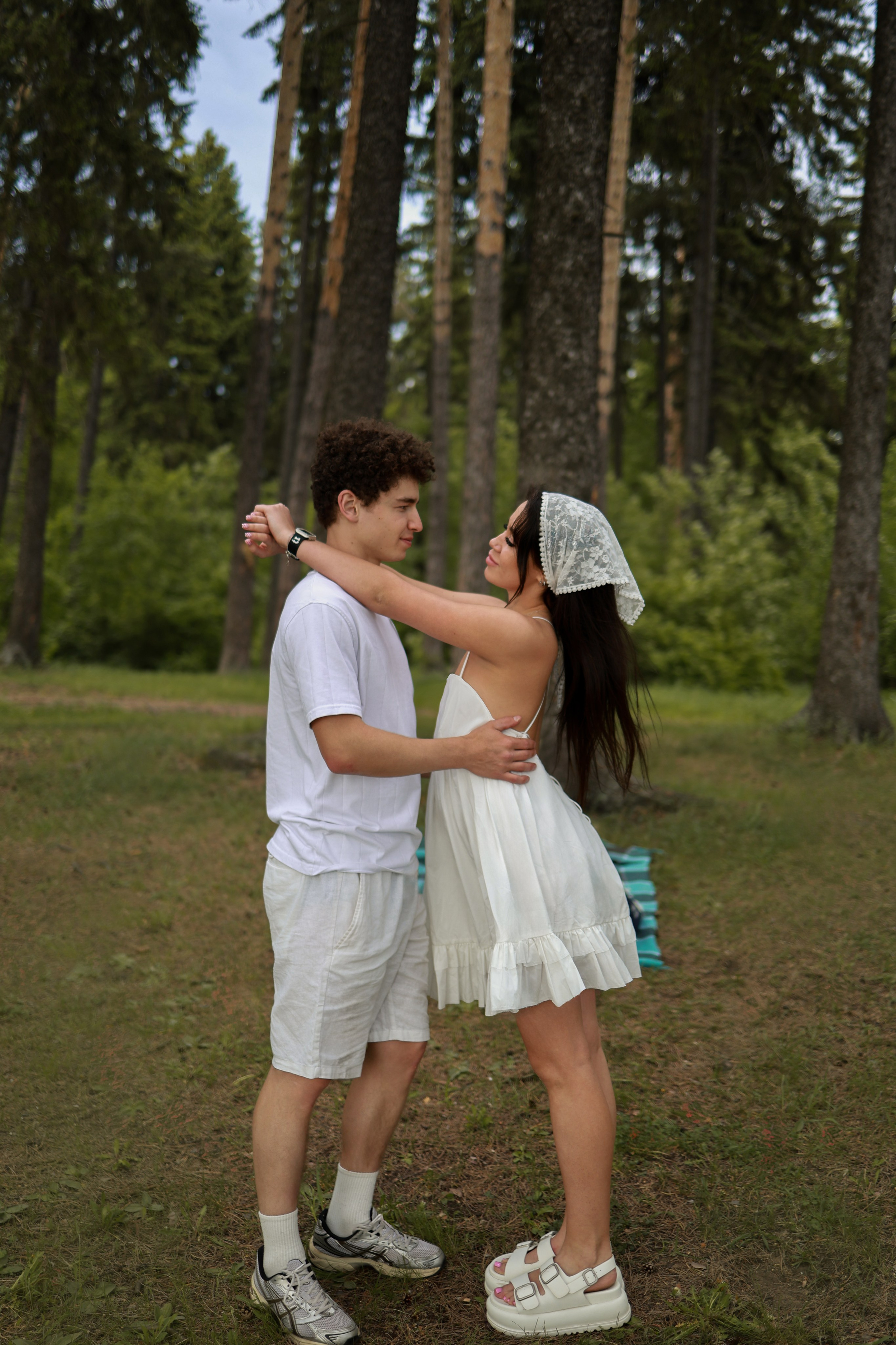 LOVESTORY IN THE FOREST. Кая, фотограф в Санкт-Петербурге, Свадебный фотограф, фотограф на мероприятия, индивидуальные съемки, AI-фотограф