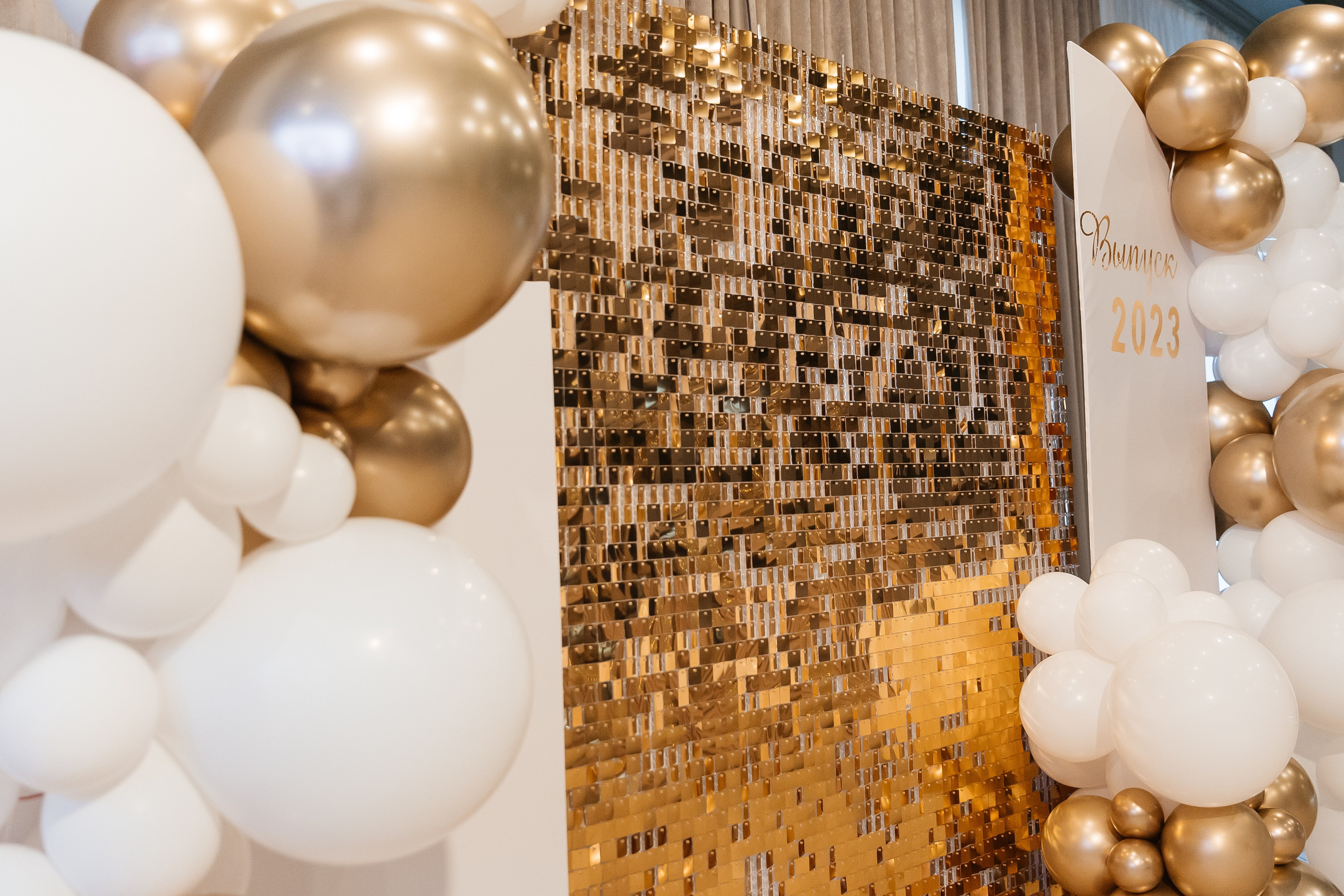 2023-06-23 Выпускной МБОУ СОШ № 10. Фотограф в Красноярске