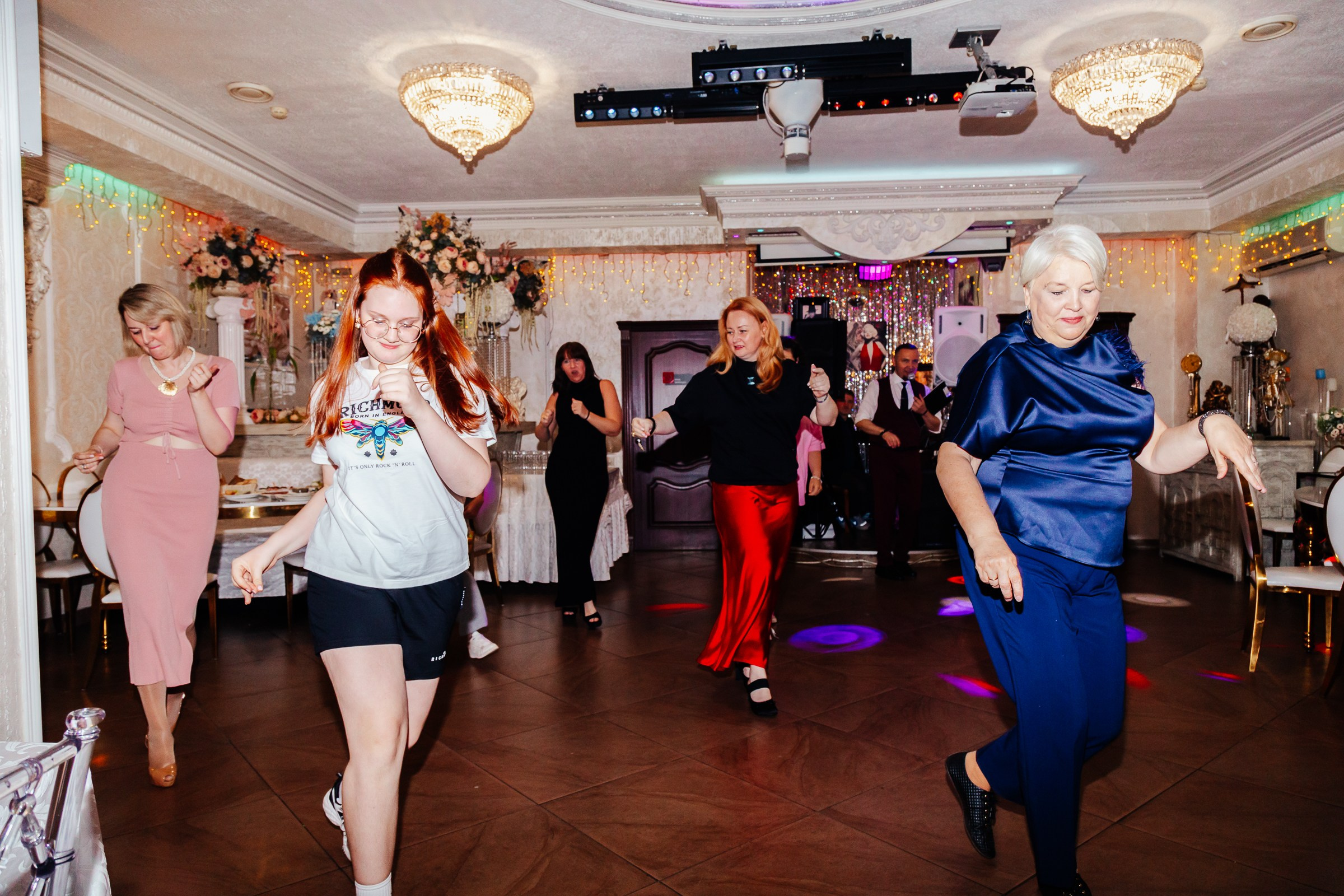 Семейная вечеринка на юбилее. Репортажный и семейный фотограф в Москве