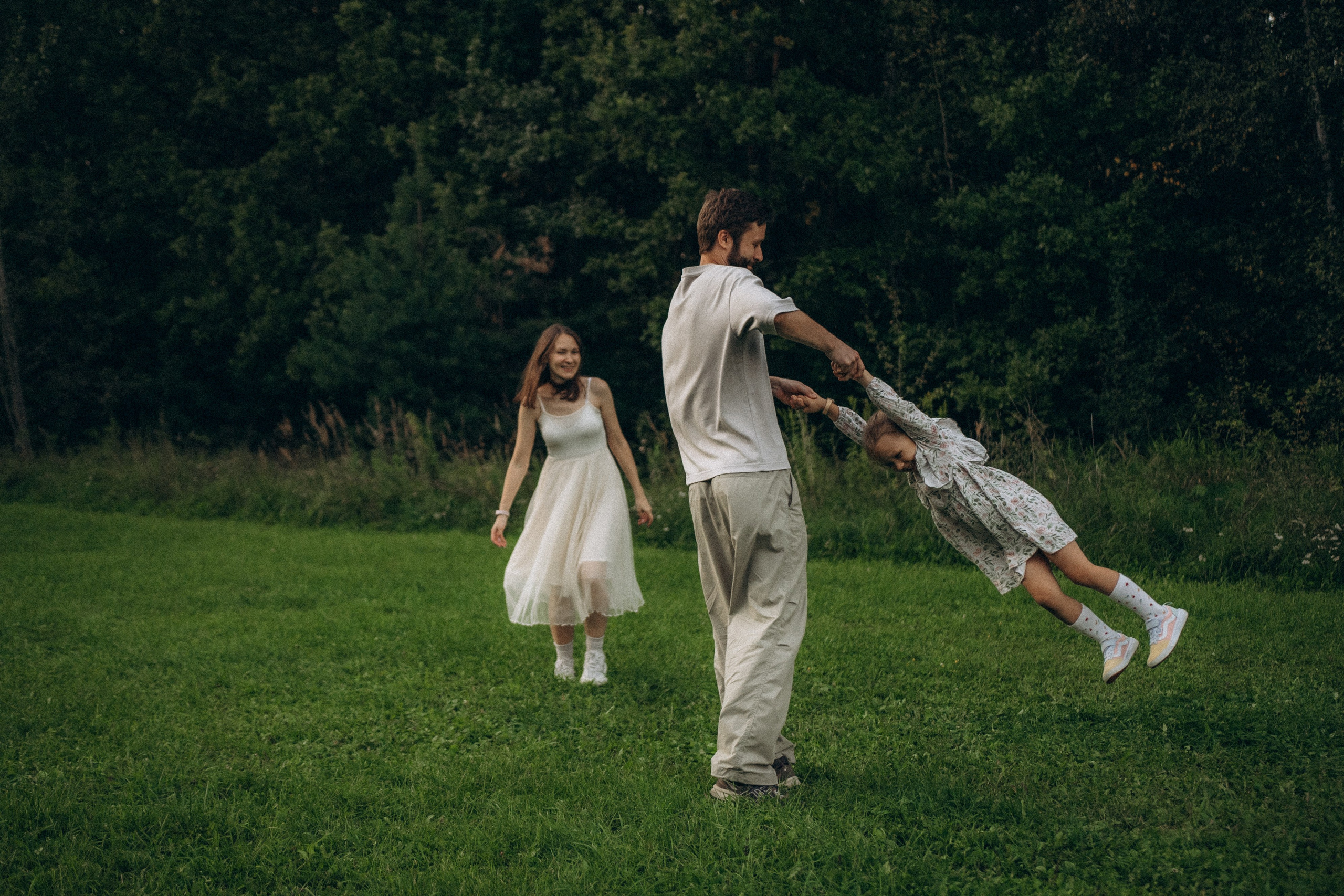 Вечер в Мещерском. Гаврилова Настя семейный фотограф lifestyle в Москве