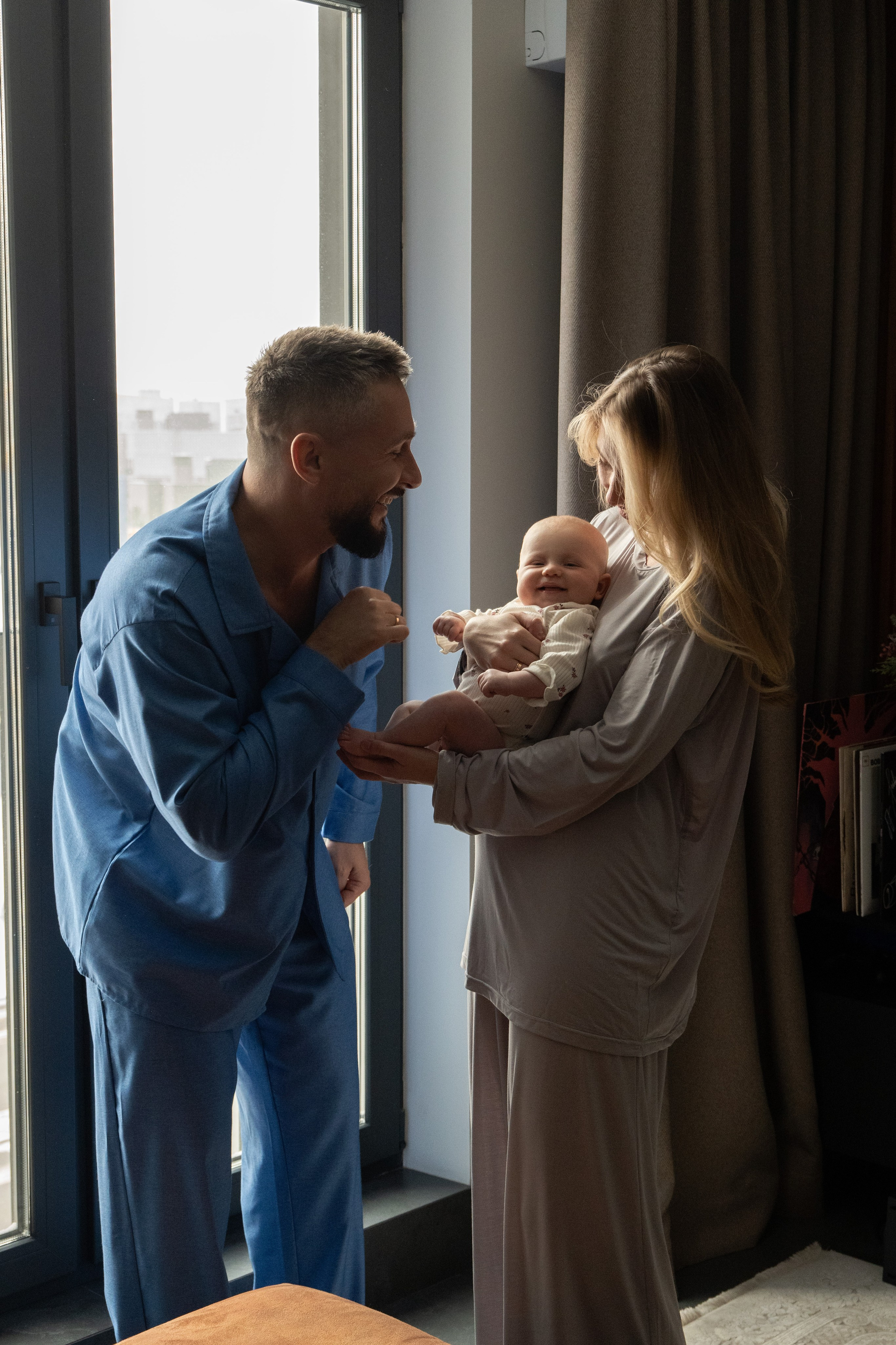 Семейная фотосессия (Ае 2 месяца). Фотограф видеограф Ольга Василевская