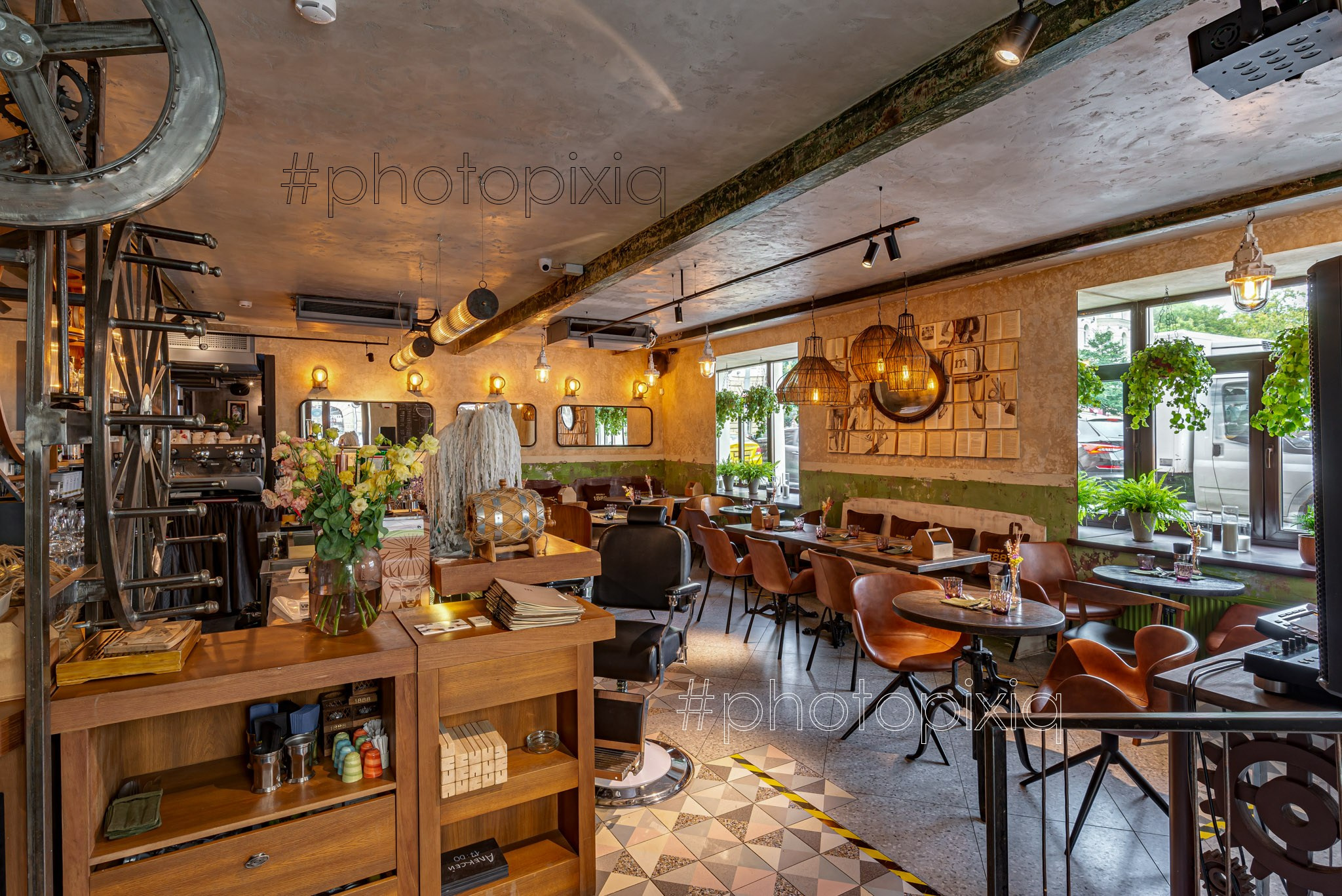 Интерьерная съёмка бара Masters & Margaritas на Маяковской. Интерьерная съёмка и виртуальные туры — Интерьерный фотограф Кузнецов Сергей (photopixiq)