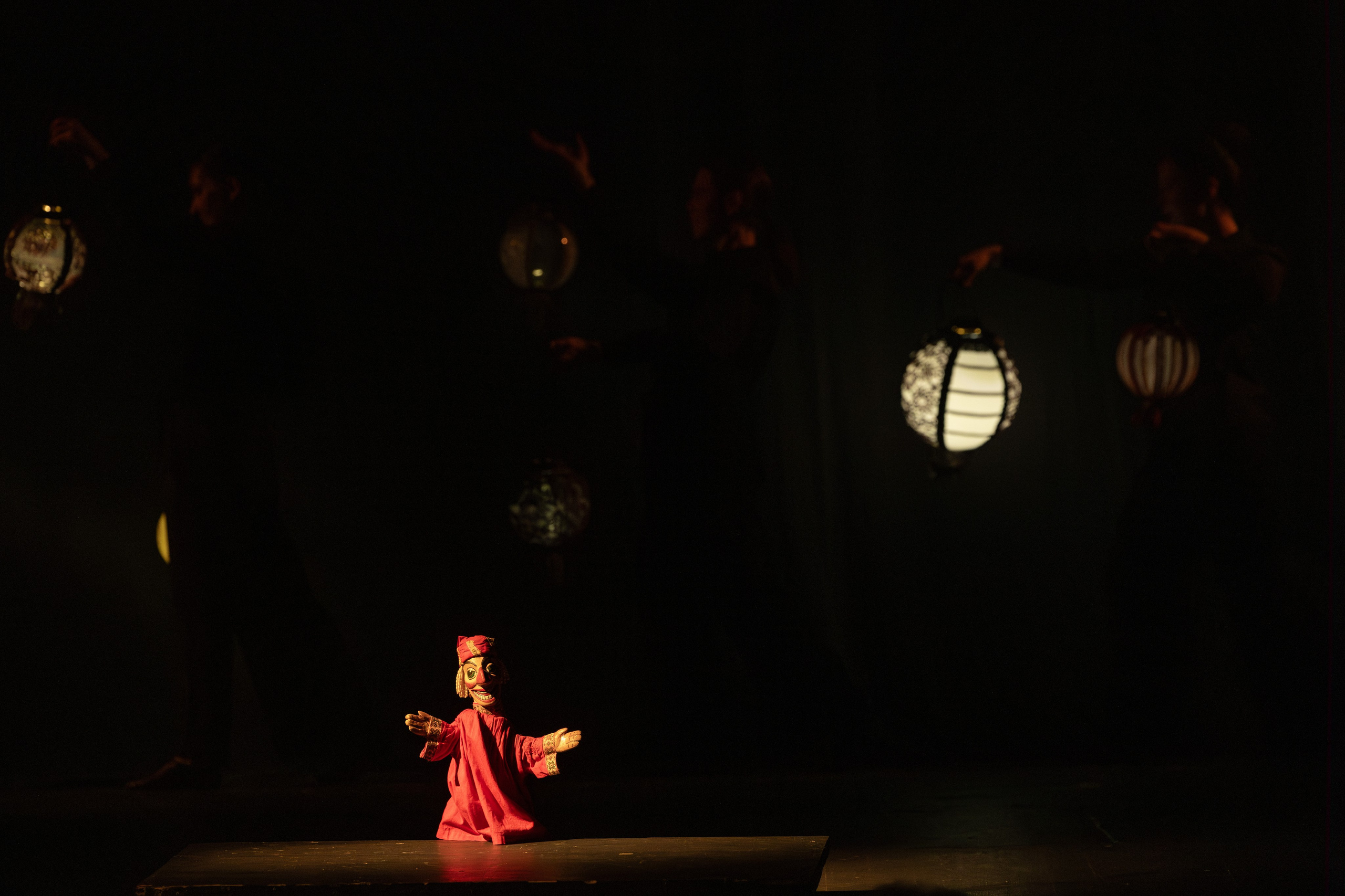 КОНЦЕРТЫ И СПЕКТАКЛИ. Коммерческий фотограф Дамира Умярова (Москва)