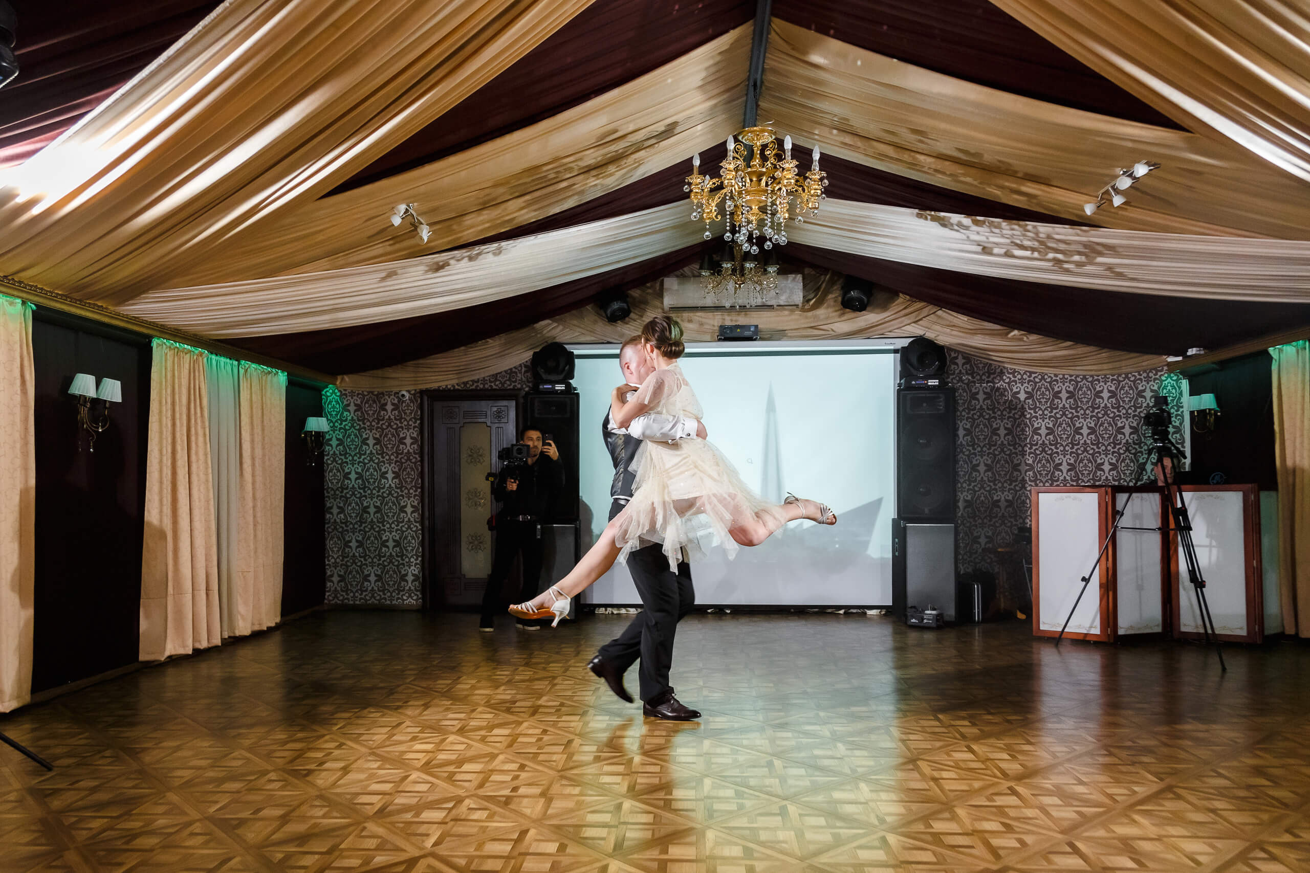 E&M Jul'22. Фотограф Максим Каразеев