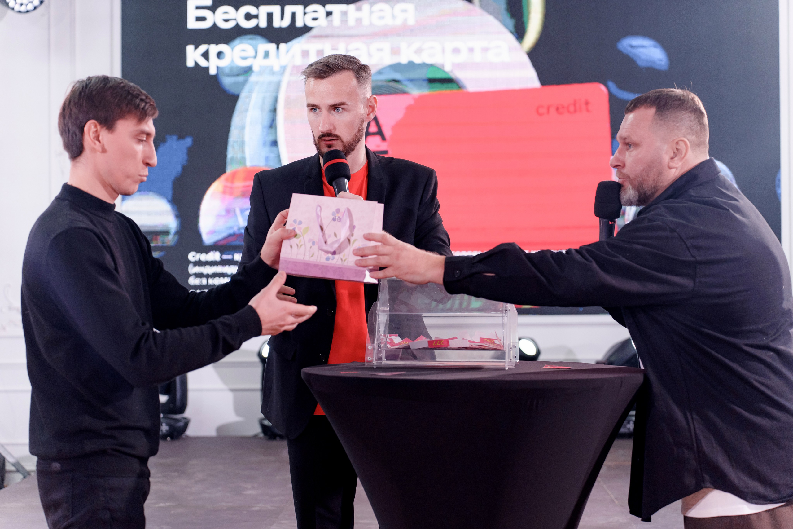 Выставка свадебных специалистов «Свадьба на 1000%». Свадебный фотограф в Санкт-Петербурге