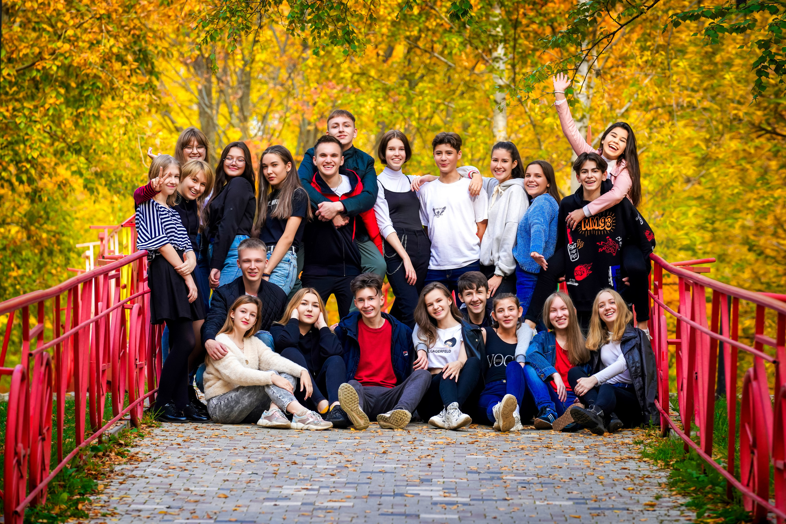 Осень 9,11 класс. Выпускные альбомы в Набережных Челнах