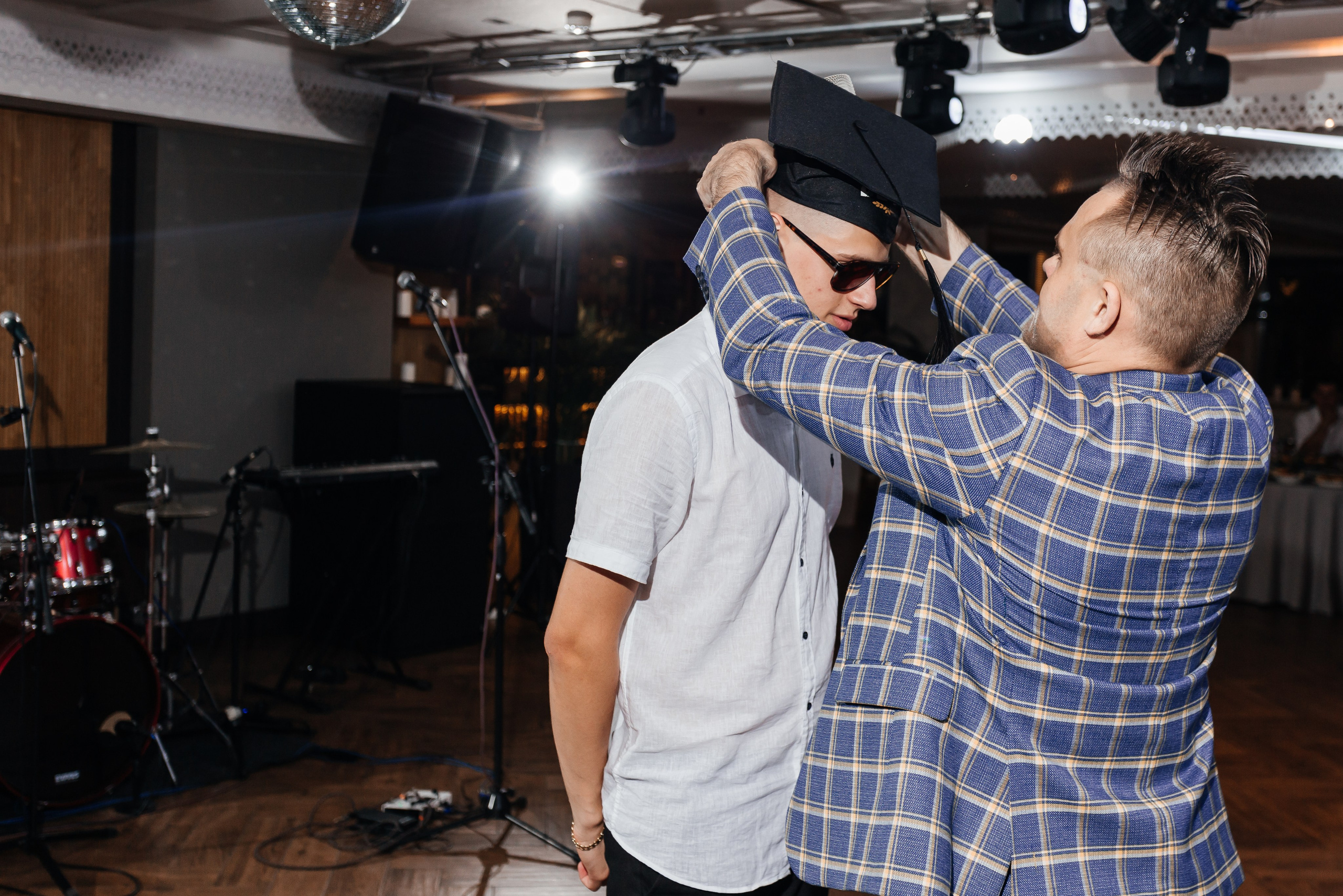 Выпускной 11 «А». Школа № 42. Свадебный фотограф в Краснодаре Николай Крауз