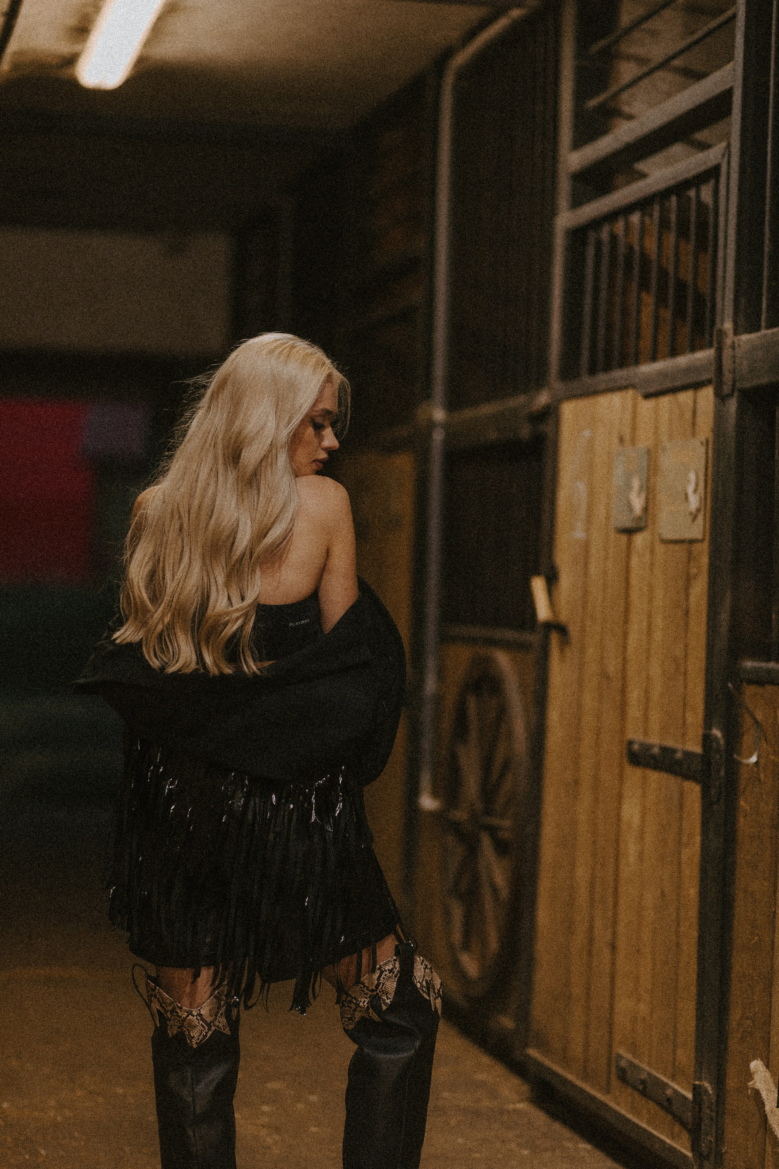 Надя «Вестерн». Павел Померанцев