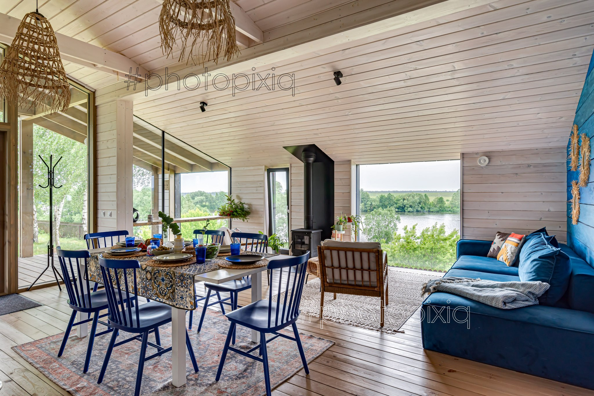 Съёмка загородного дома на Оке для аренды. Интерьерная съёмка и виртуальные туры — Интерьерный фотограф Кузнецов Сергей (photopixiq)