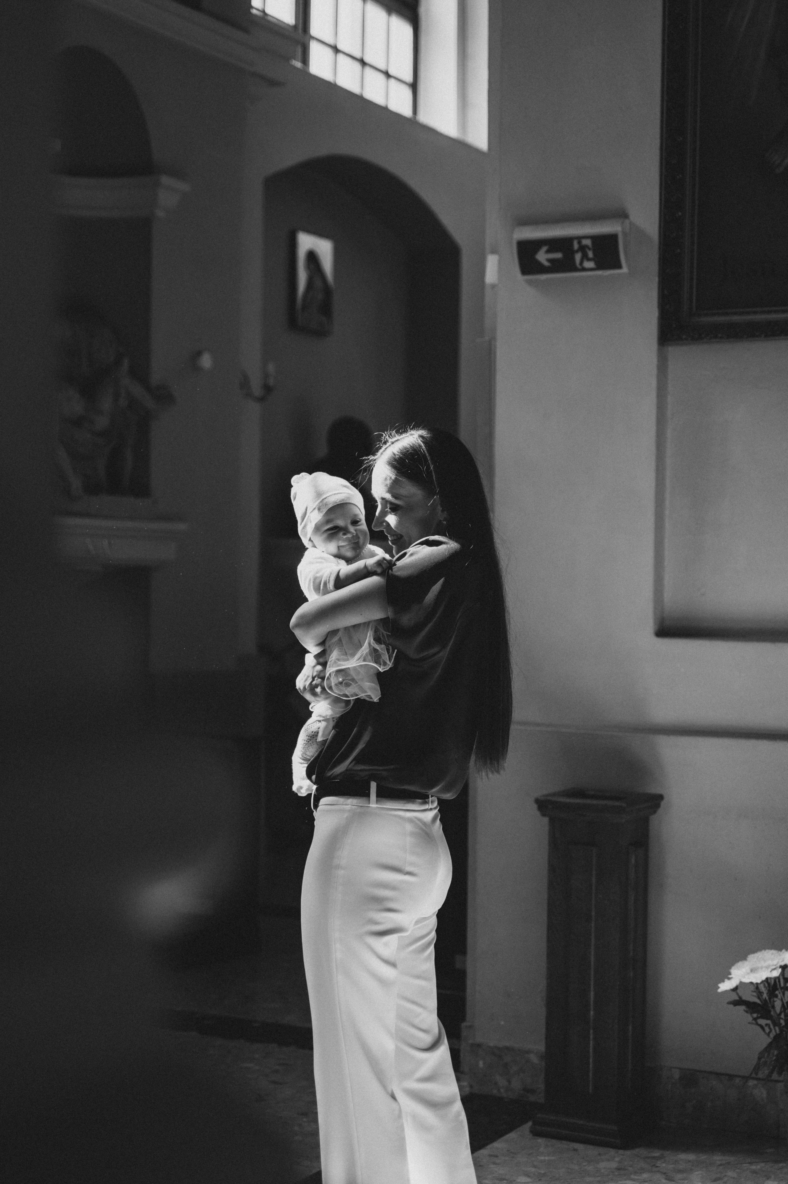 Крещение Василисы Архикафедральный костел Имени Пресвятой Девы Марии. Семейный фотограф в Минске Дарья Дреко