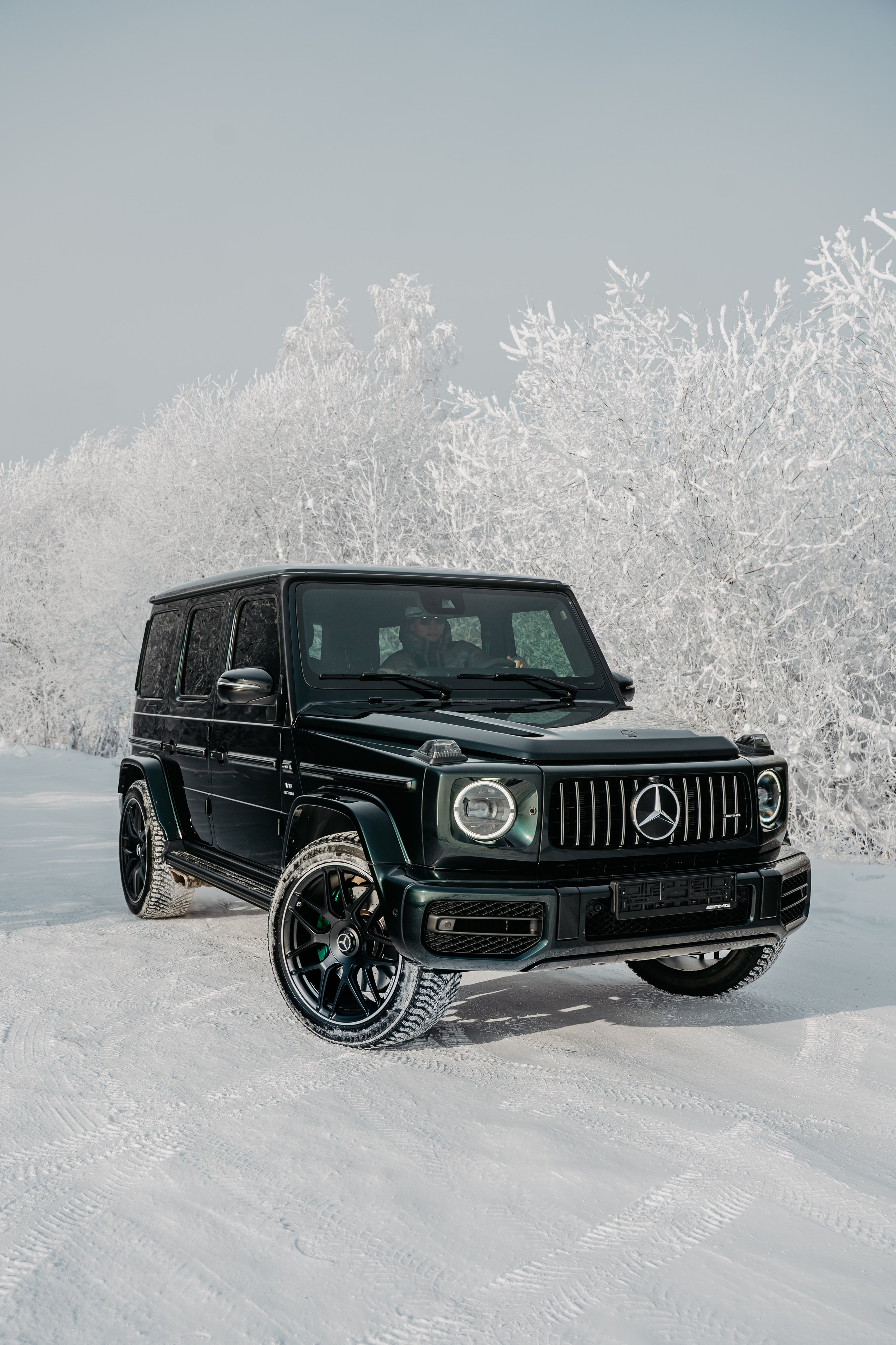 Mercedes-Benz 63 AMG. Фотограф, видеограф и пилот дрона на Байкале