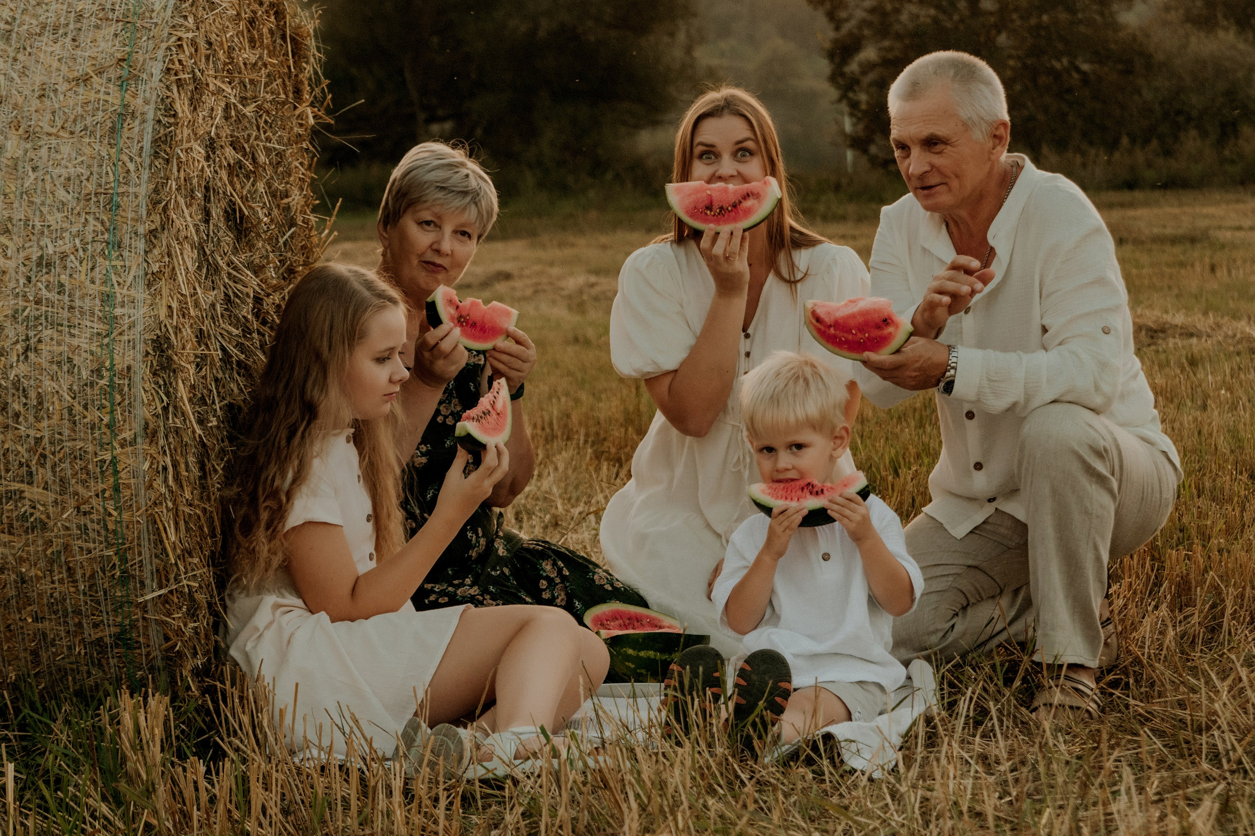 Семья Гафиятовых. Свадебный и индивидуальный фотограф в Суворове Клюева Мария