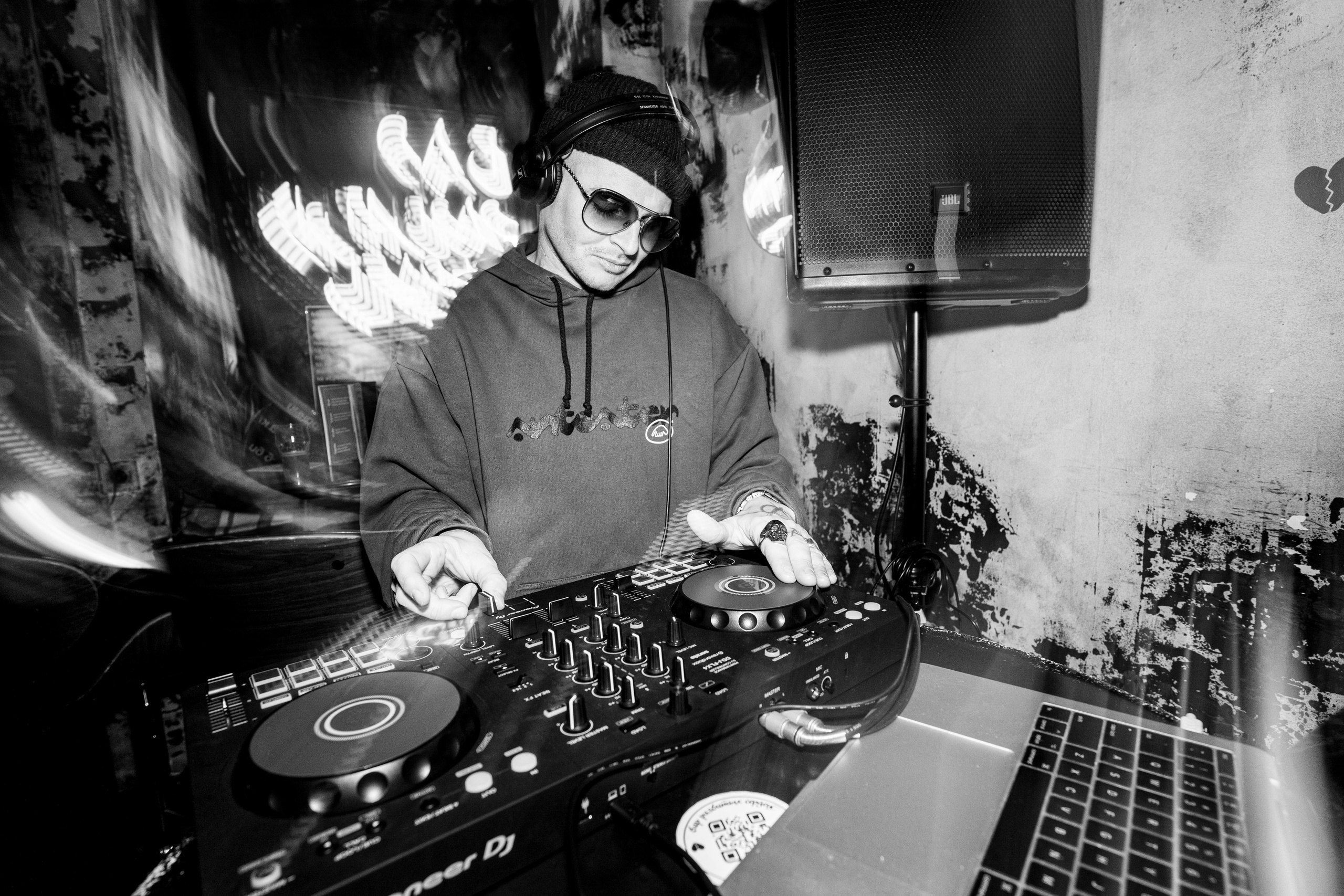 From NSK to SPB. Dj Enott. Концертный и репортажный фотограф в Санкт-Петербурге Слава Пахомов